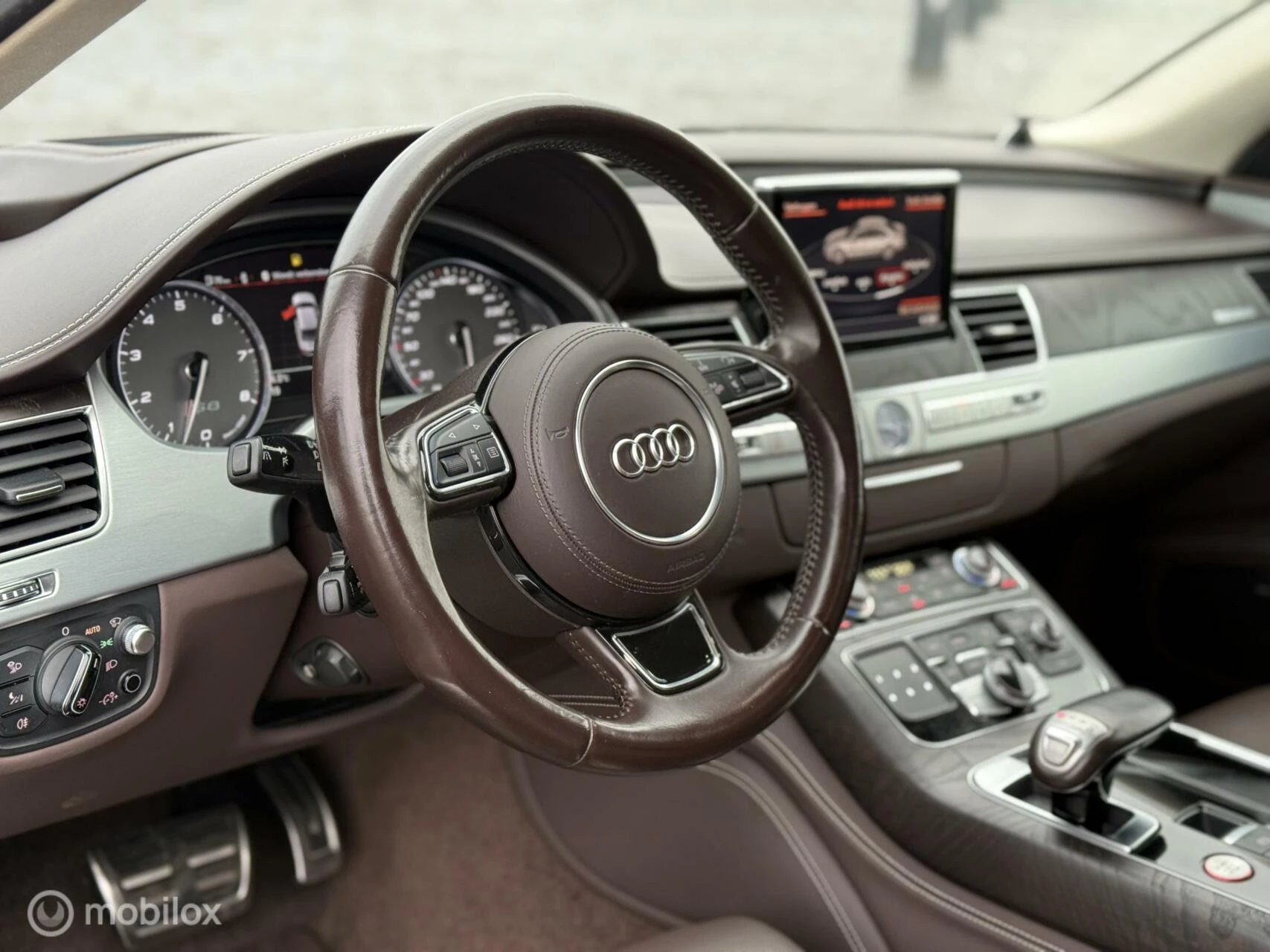 Hoofdafbeelding Audi S8