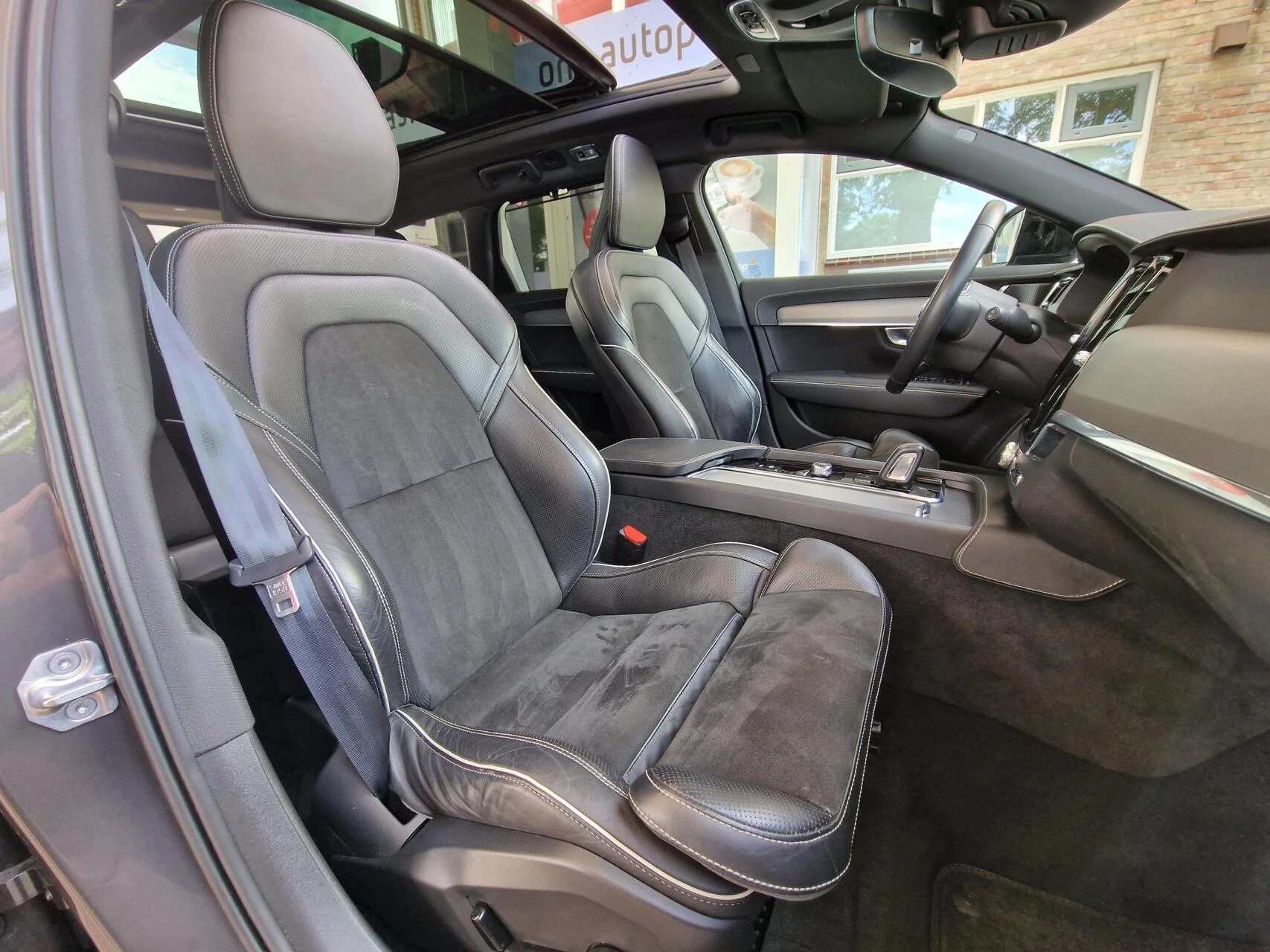 Hoofdafbeelding Volvo V90