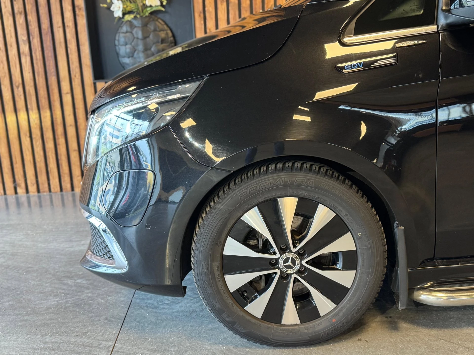 Hoofdafbeelding Mercedes-Benz EQV