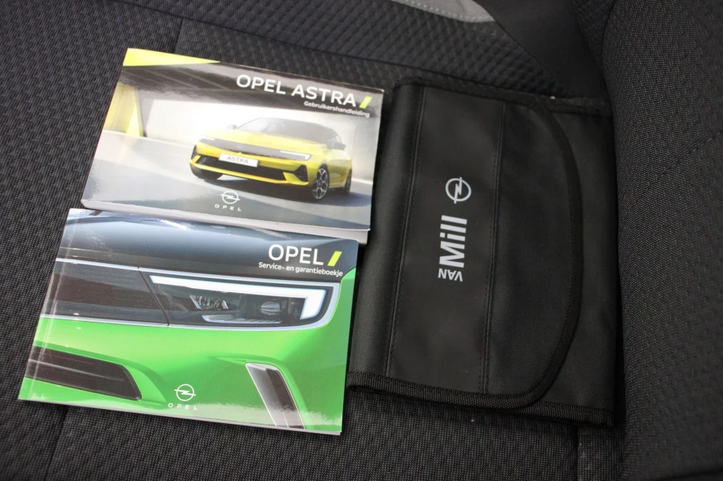 Hoofdafbeelding Opel Astra