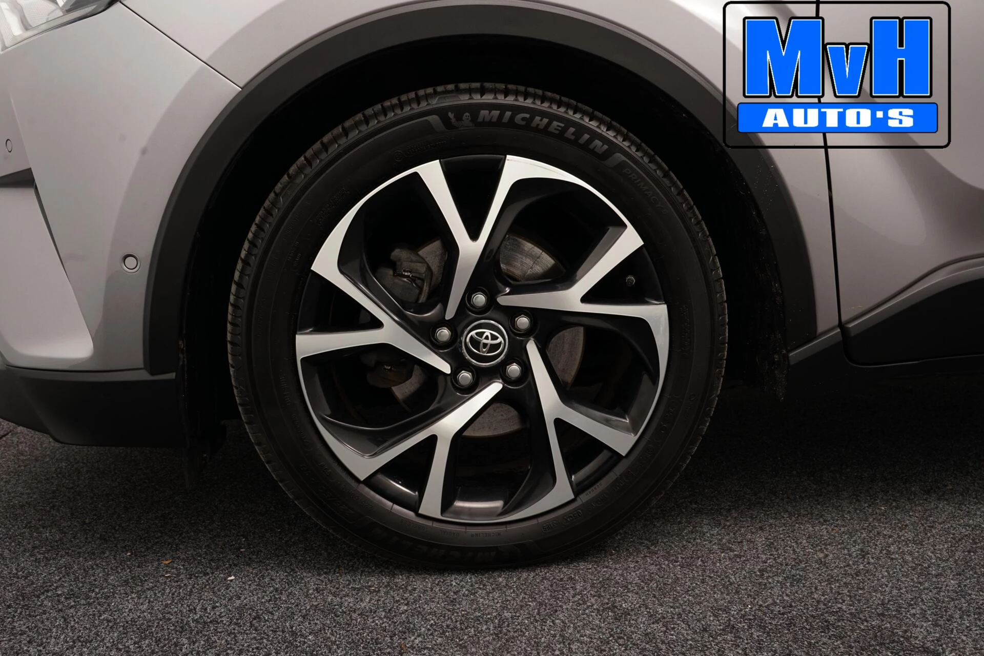 Hoofdafbeelding Toyota C-HR