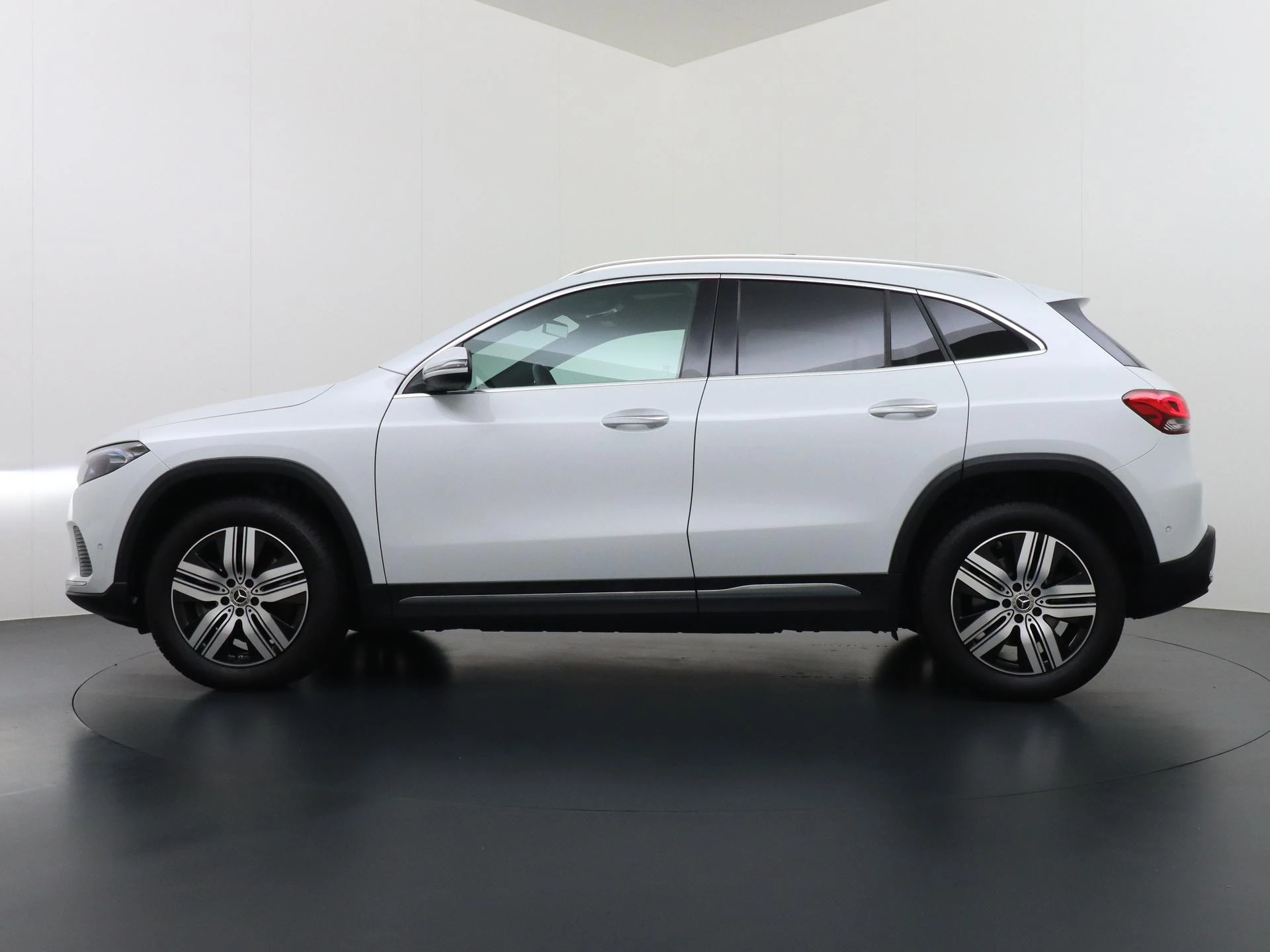 Hoofdafbeelding Mercedes-Benz EQA