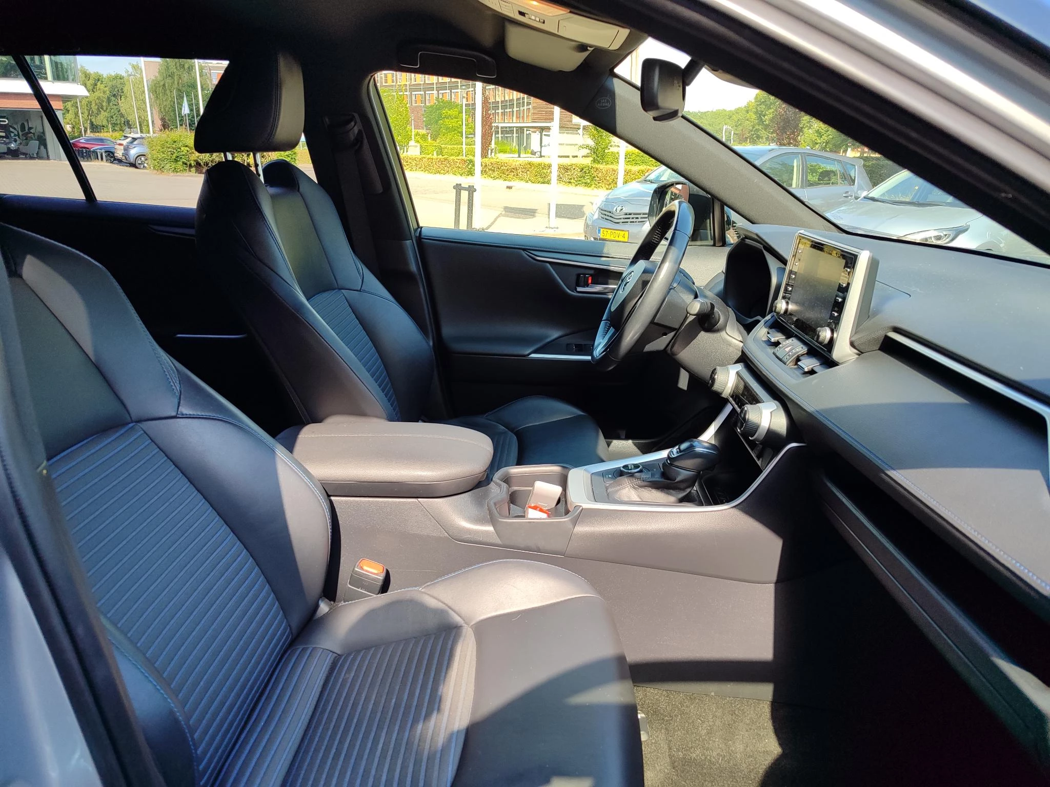 Hoofdafbeelding Toyota RAV4