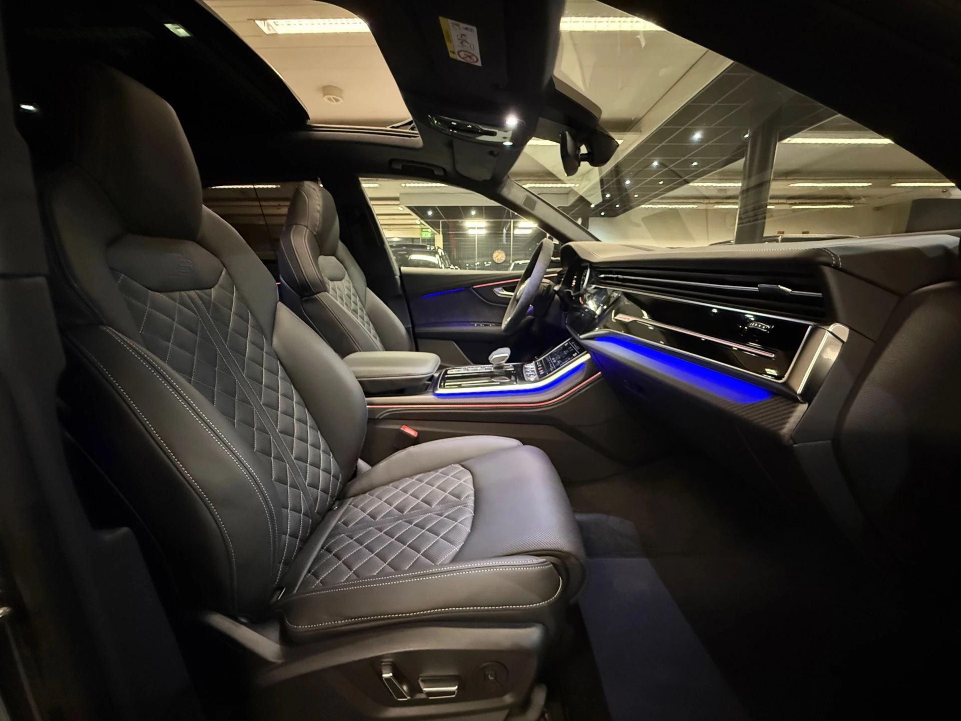 Hoofdafbeelding Audi Q8