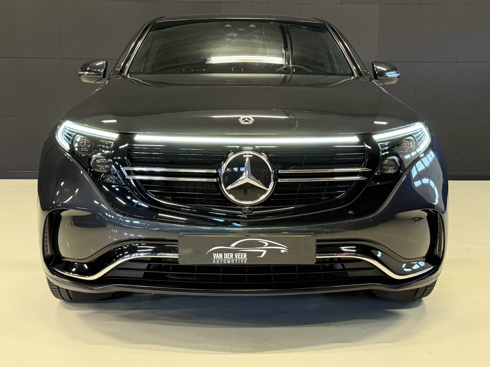 Hoofdafbeelding Mercedes-Benz EQC