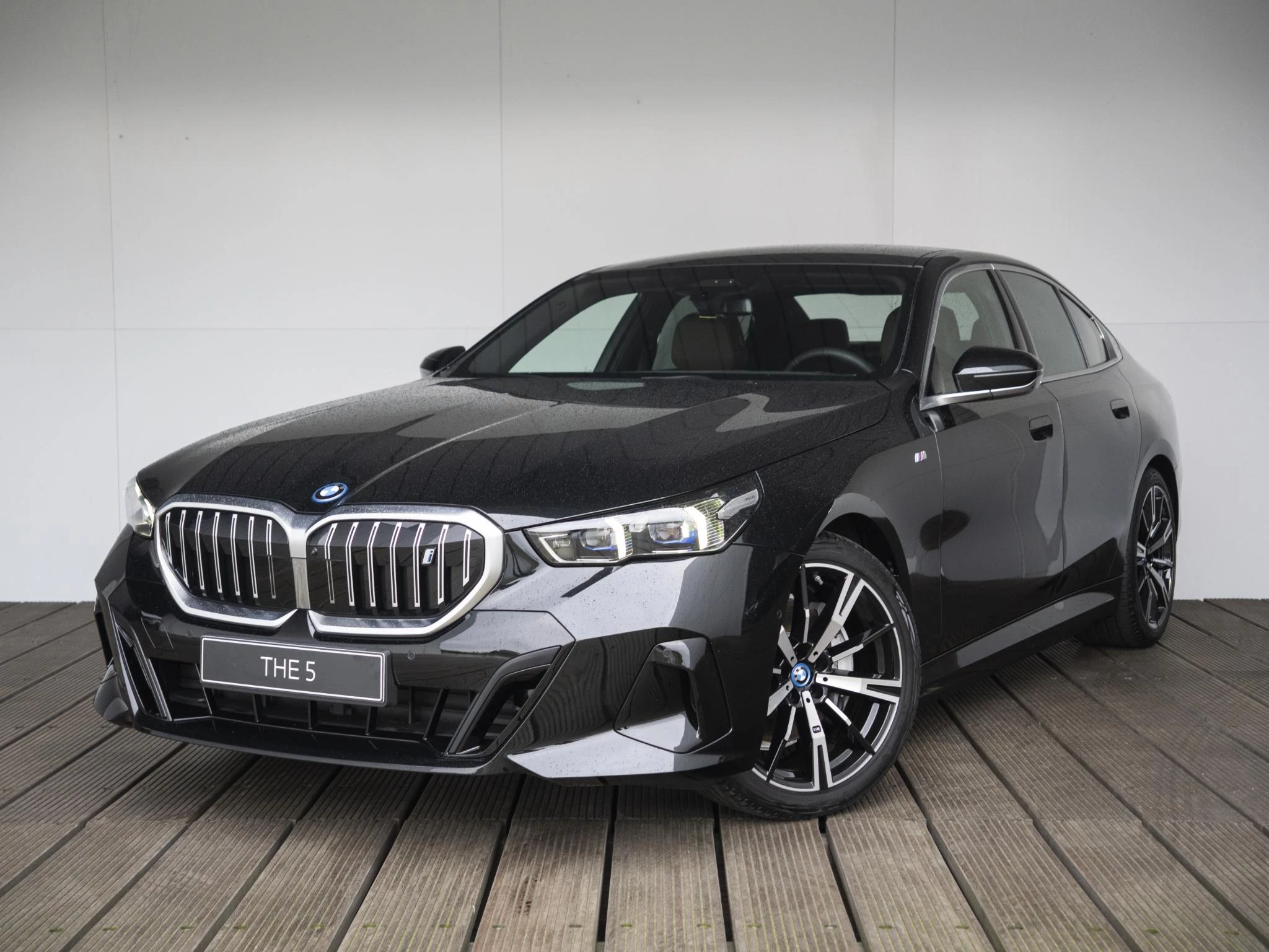 Hoofdafbeelding BMW i5