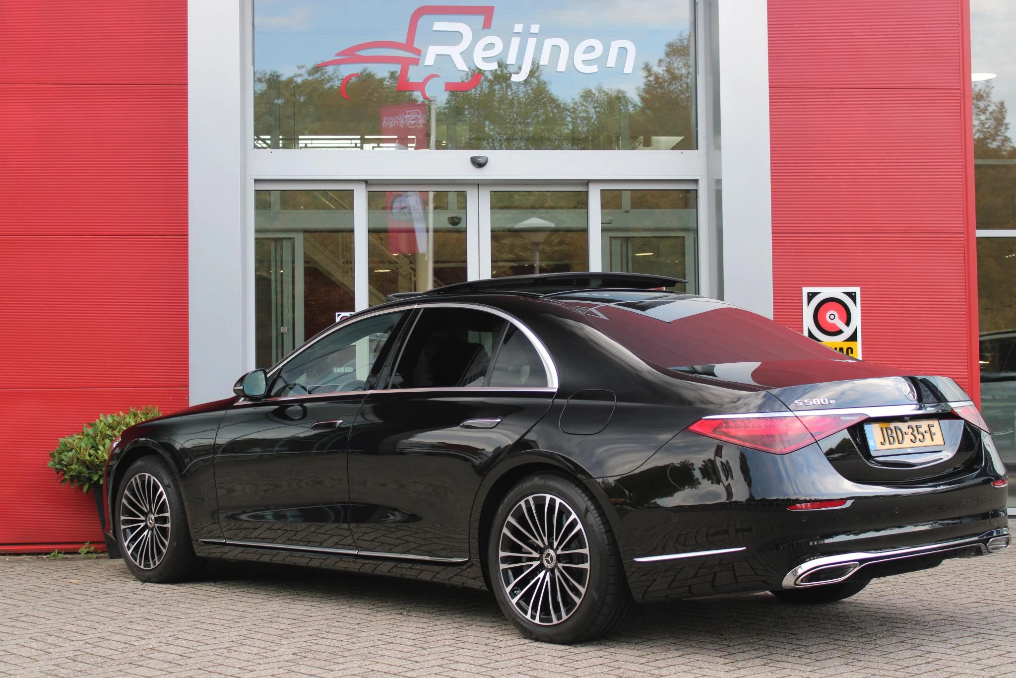 Hoofdafbeelding Mercedes-Benz S-Klasse