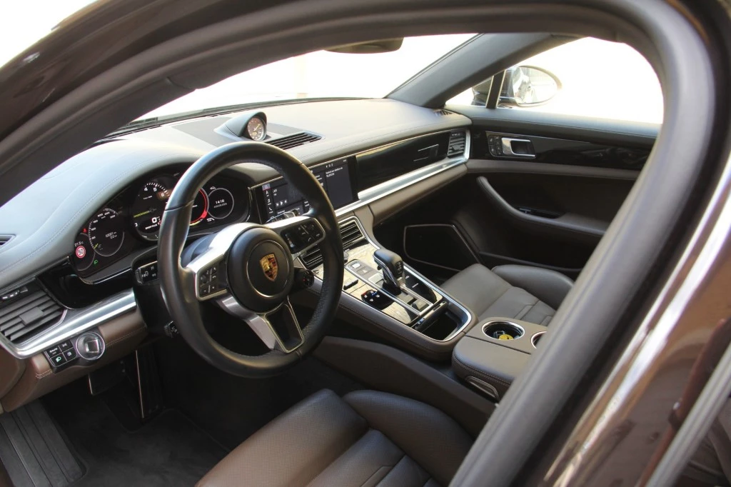 Hoofdafbeelding Porsche Panamera