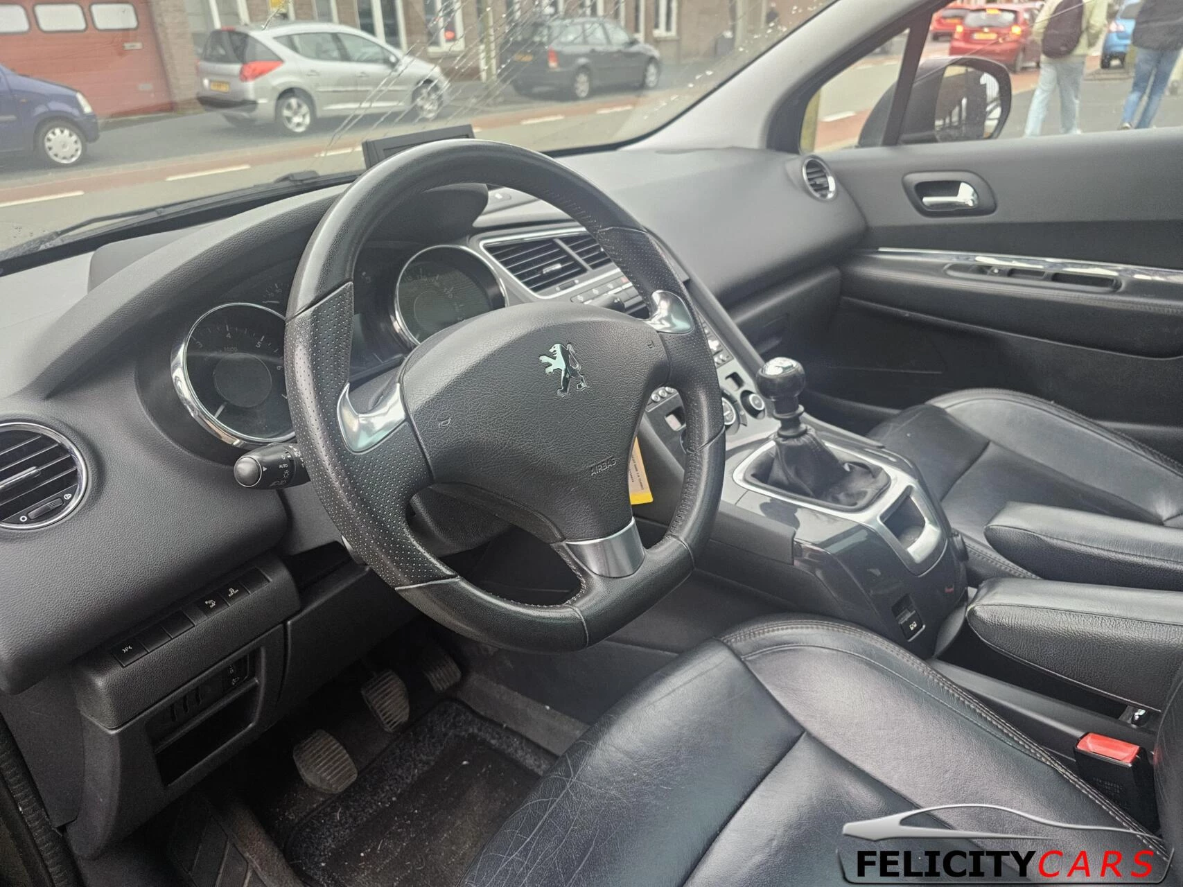 Hoofdafbeelding Peugeot 5008