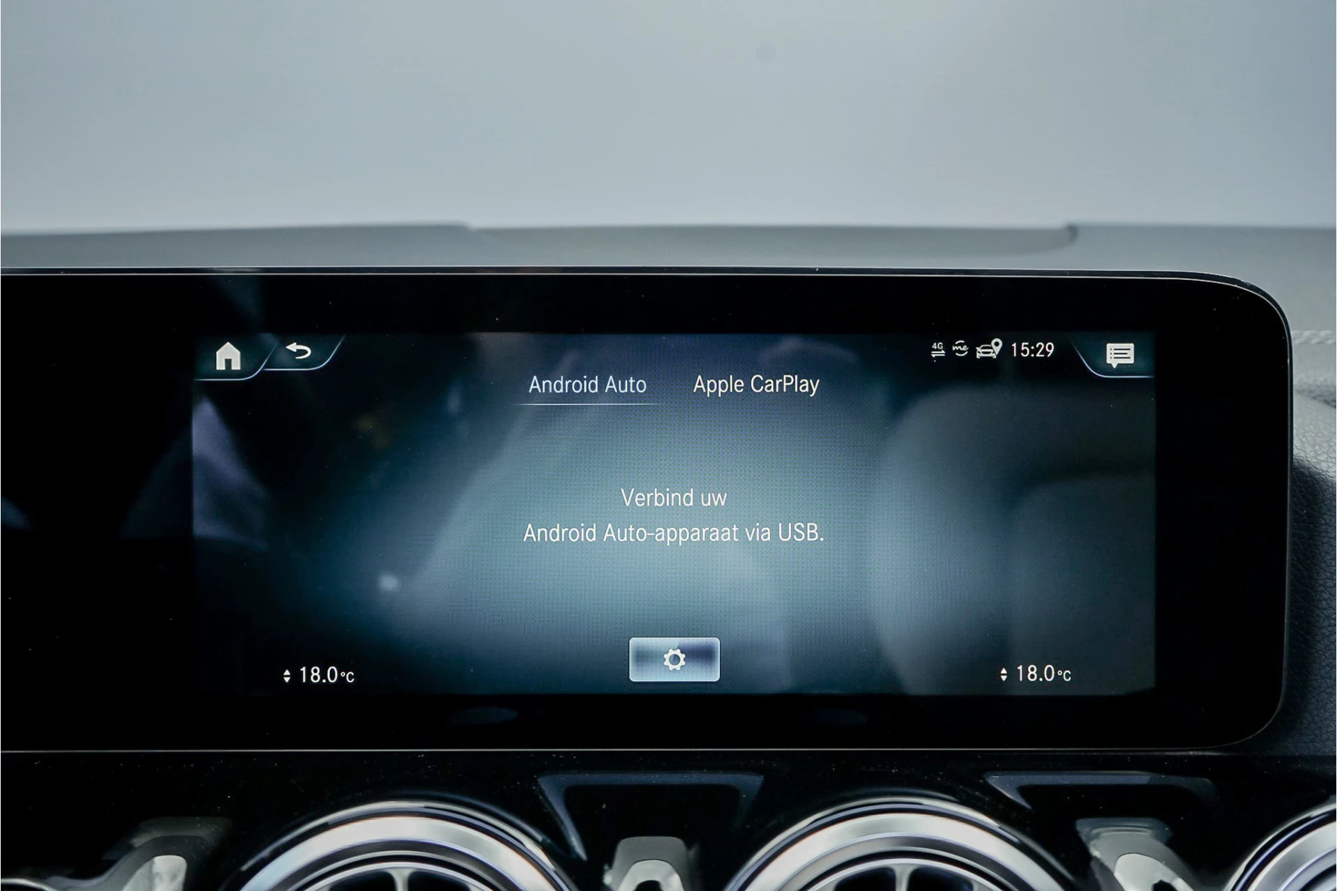Hoofdafbeelding Mercedes-Benz EQA