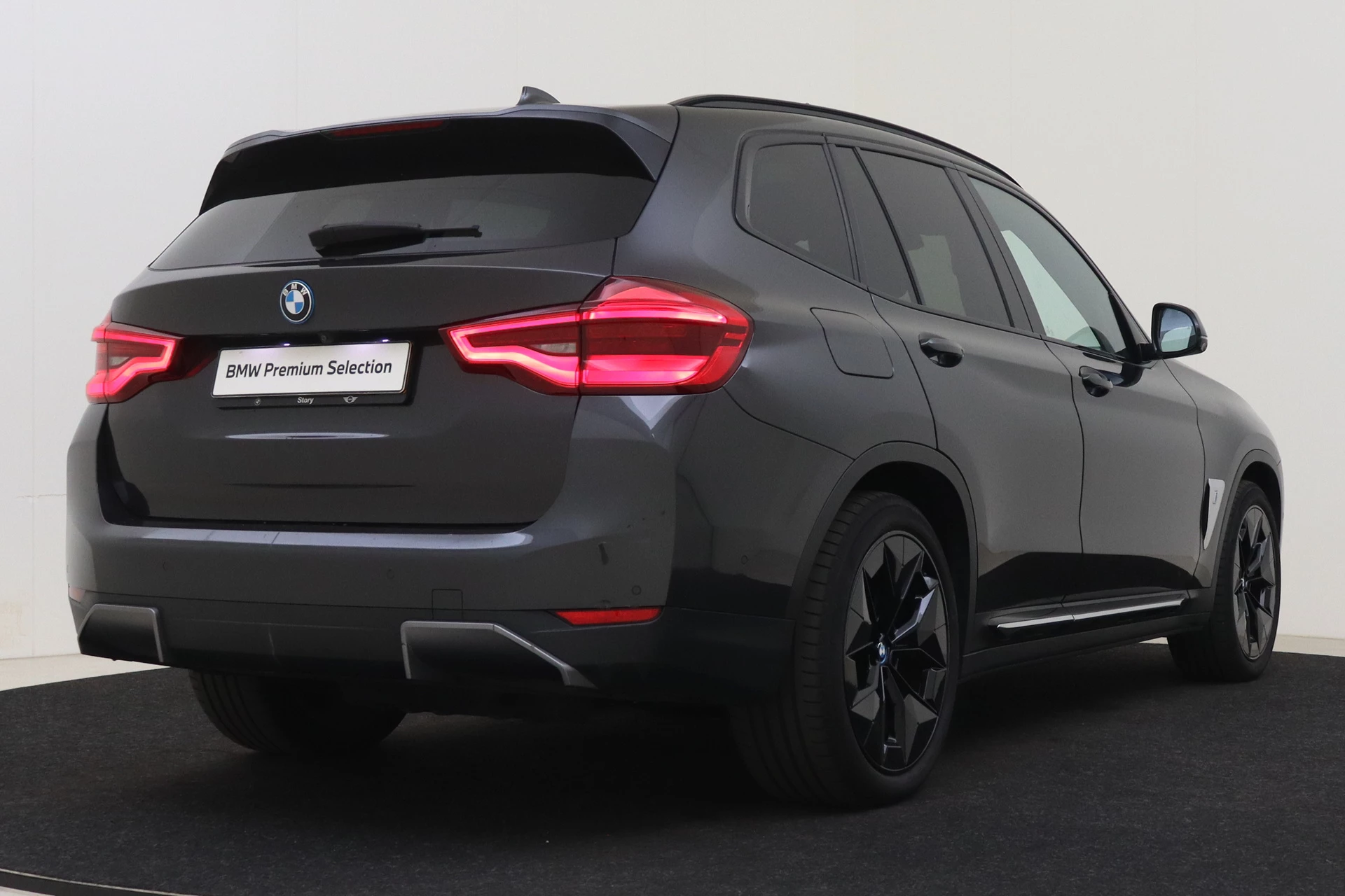 Hoofdafbeelding BMW iX3