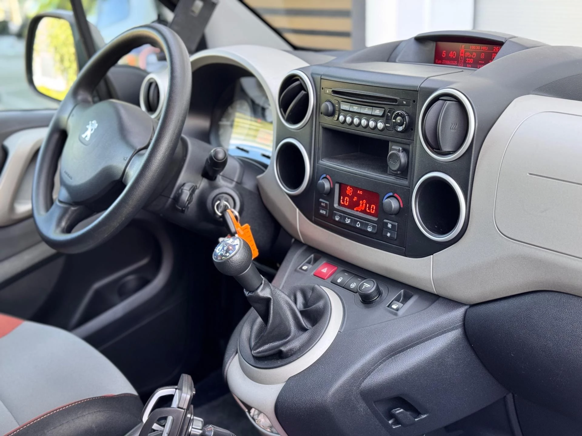 Hoofdafbeelding Peugeot Partner