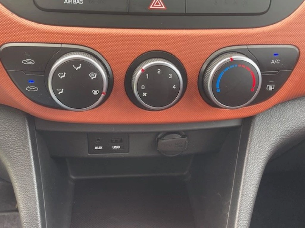 Hoofdafbeelding Hyundai i10