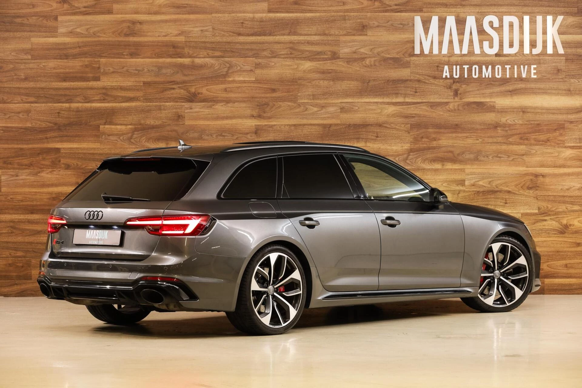 Hoofdafbeelding Audi RS4