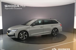 Skoda Octavia Combi Sportline Tour 1.5 eTSI 150pk DSG Automaat Trekhaak, Adaptive cruise control, Elektrische achterklep, LED matrix koplampen, Navigatie, Achteruitrijcamera