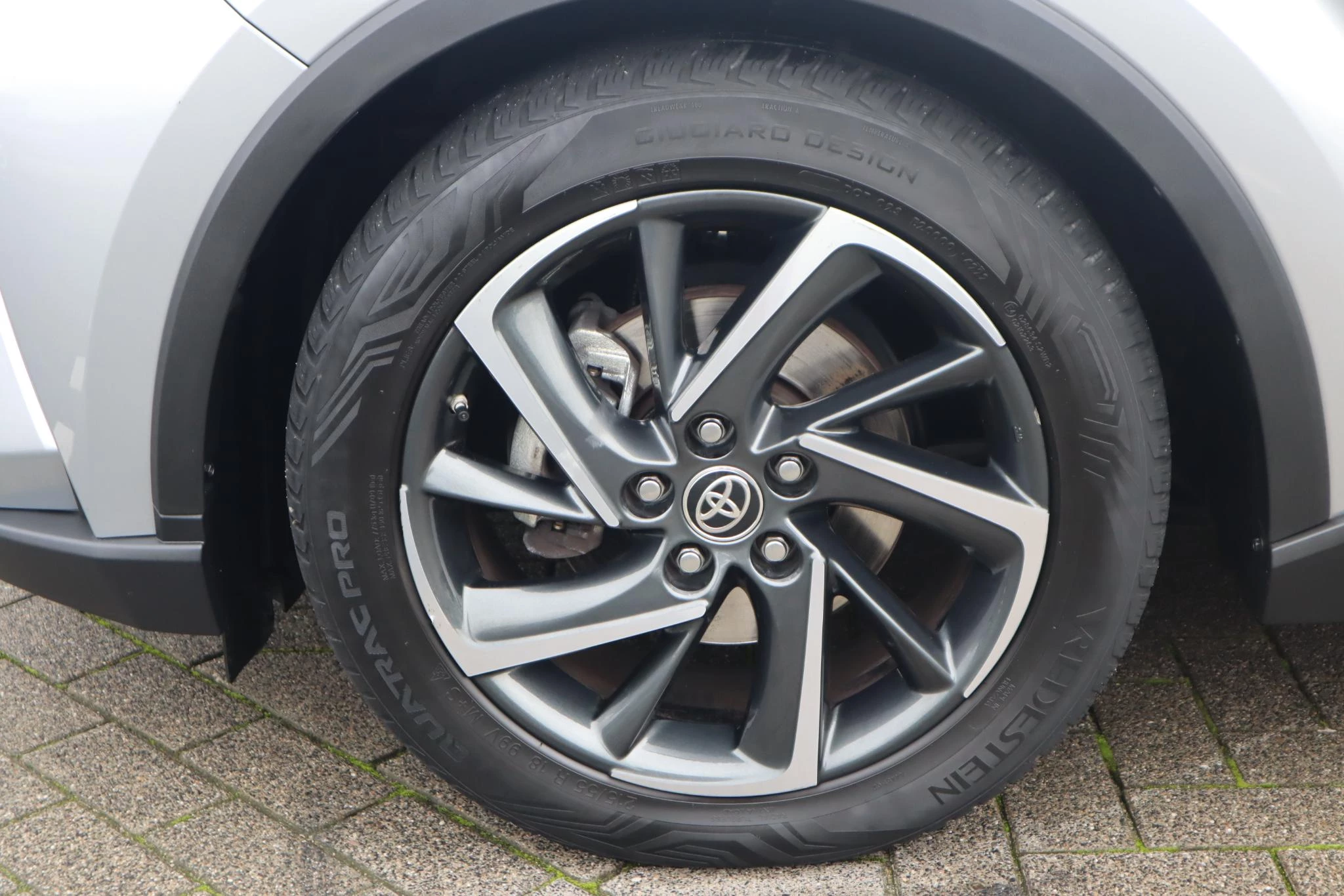 Hoofdafbeelding Toyota C-HR
