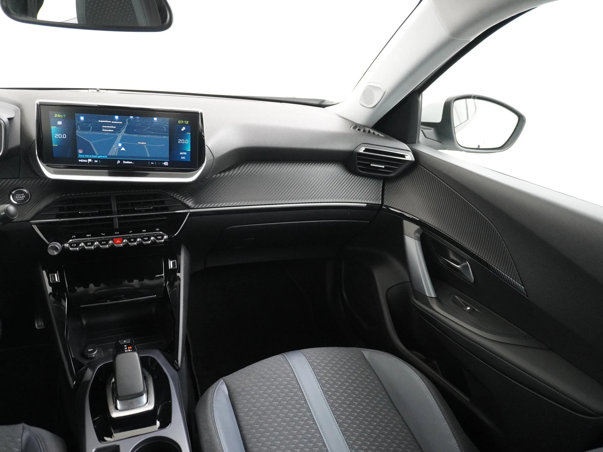 Hoofdafbeelding Peugeot e-2008