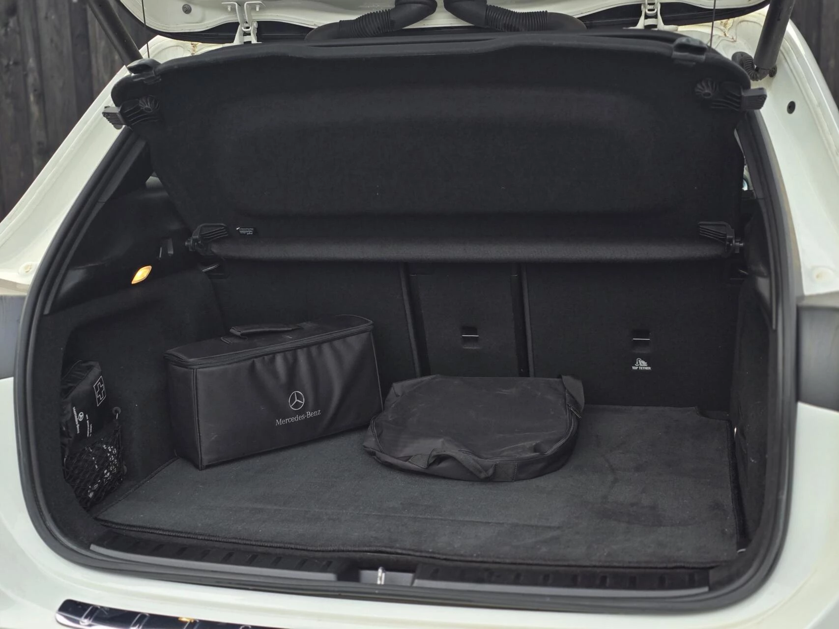 Hoofdafbeelding Mercedes-Benz EQA