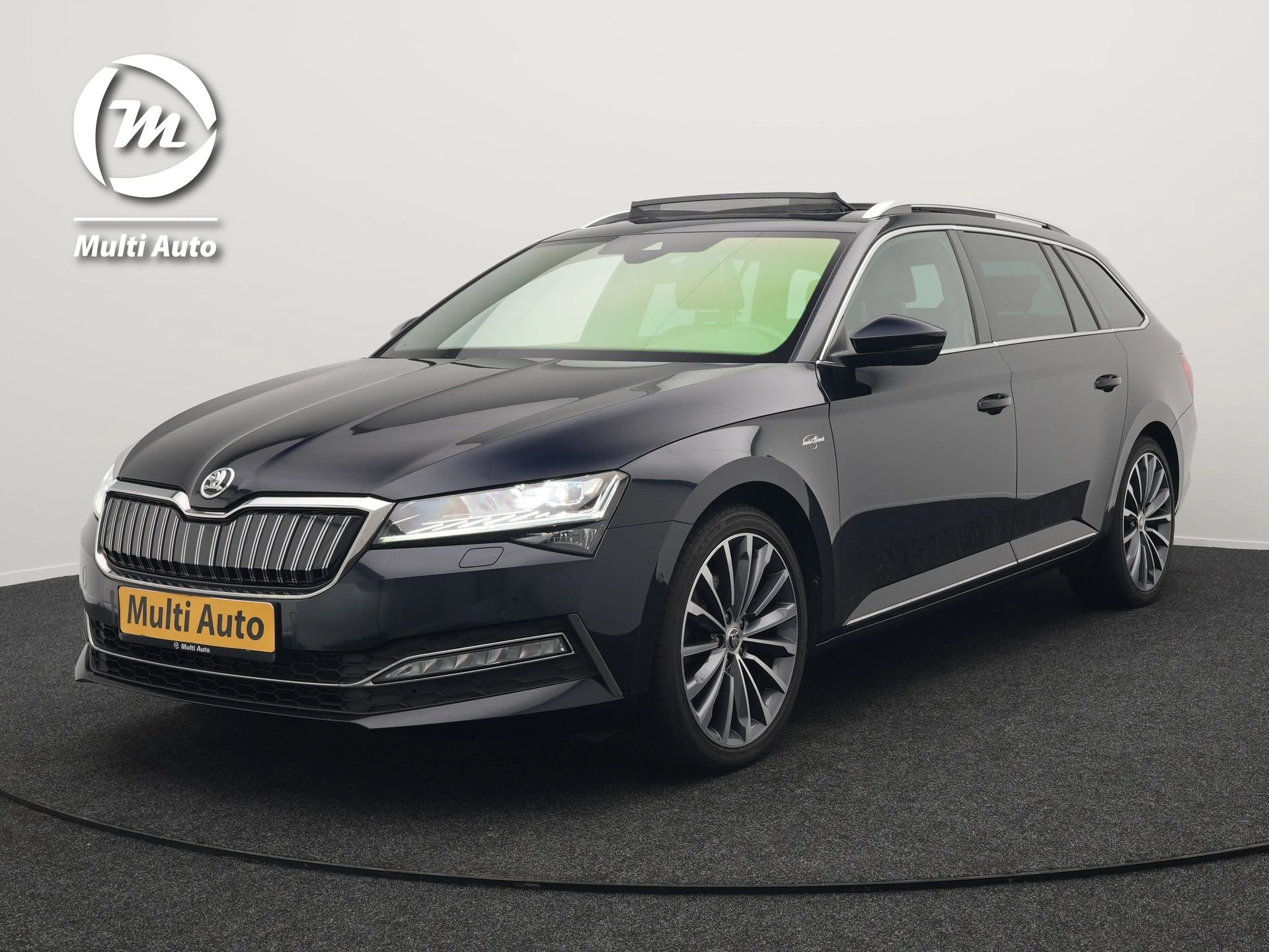 Hoofdafbeelding Škoda Superb