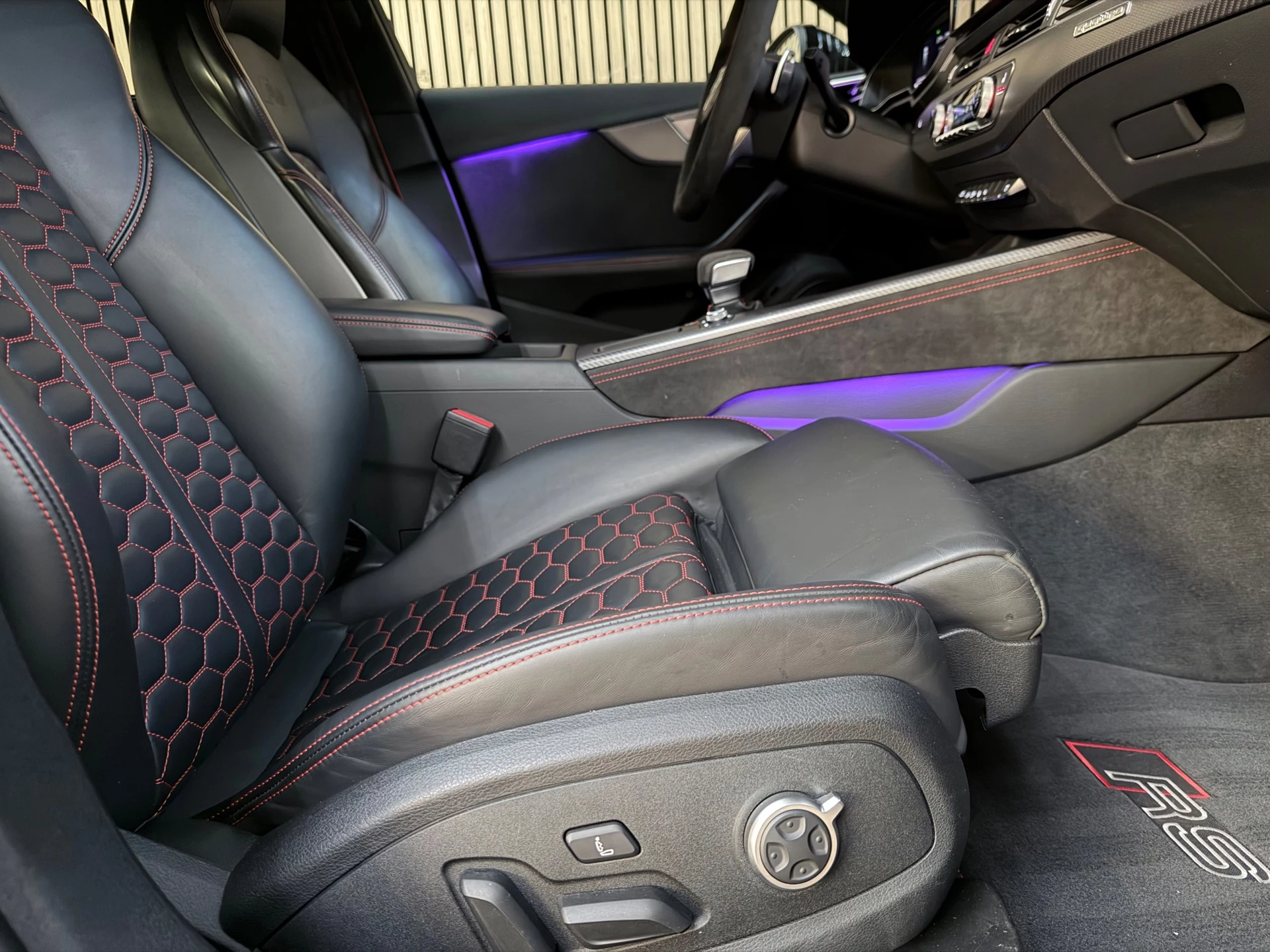 Hoofdafbeelding Audi RS4