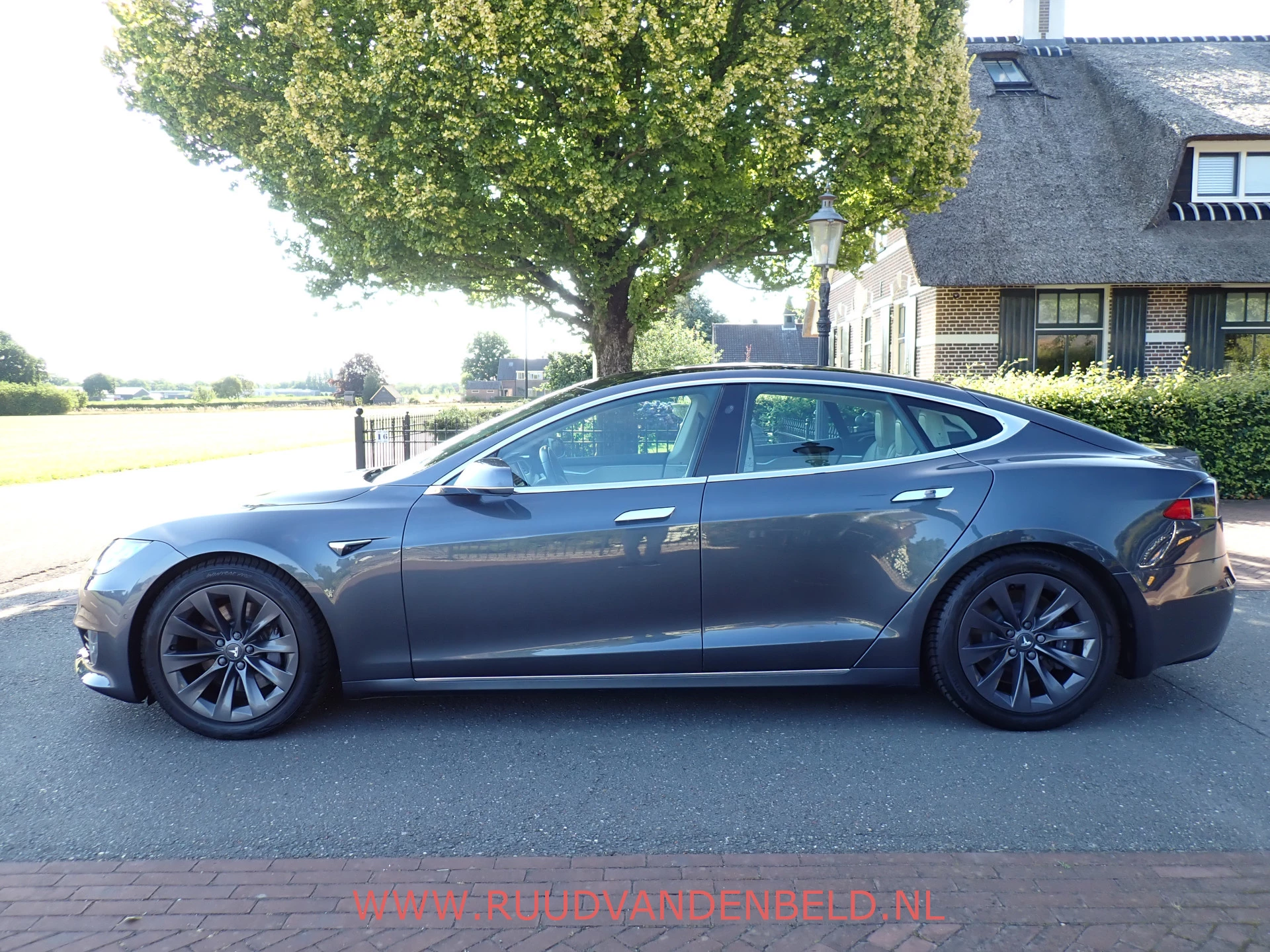 Hoofdafbeelding Tesla Model S