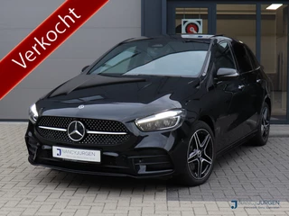 Hoofdafbeelding Mercedes-Benz B-Klasse Mercedes-Benz B-Klasse 250 e AMG | 8G Aut. | Pano | Camera | MBUX High End | Ambiente Light | Apple Car Play/ Android Auto | Keyless Go | Advanced Plus Pakket | Parkeer Pakket |