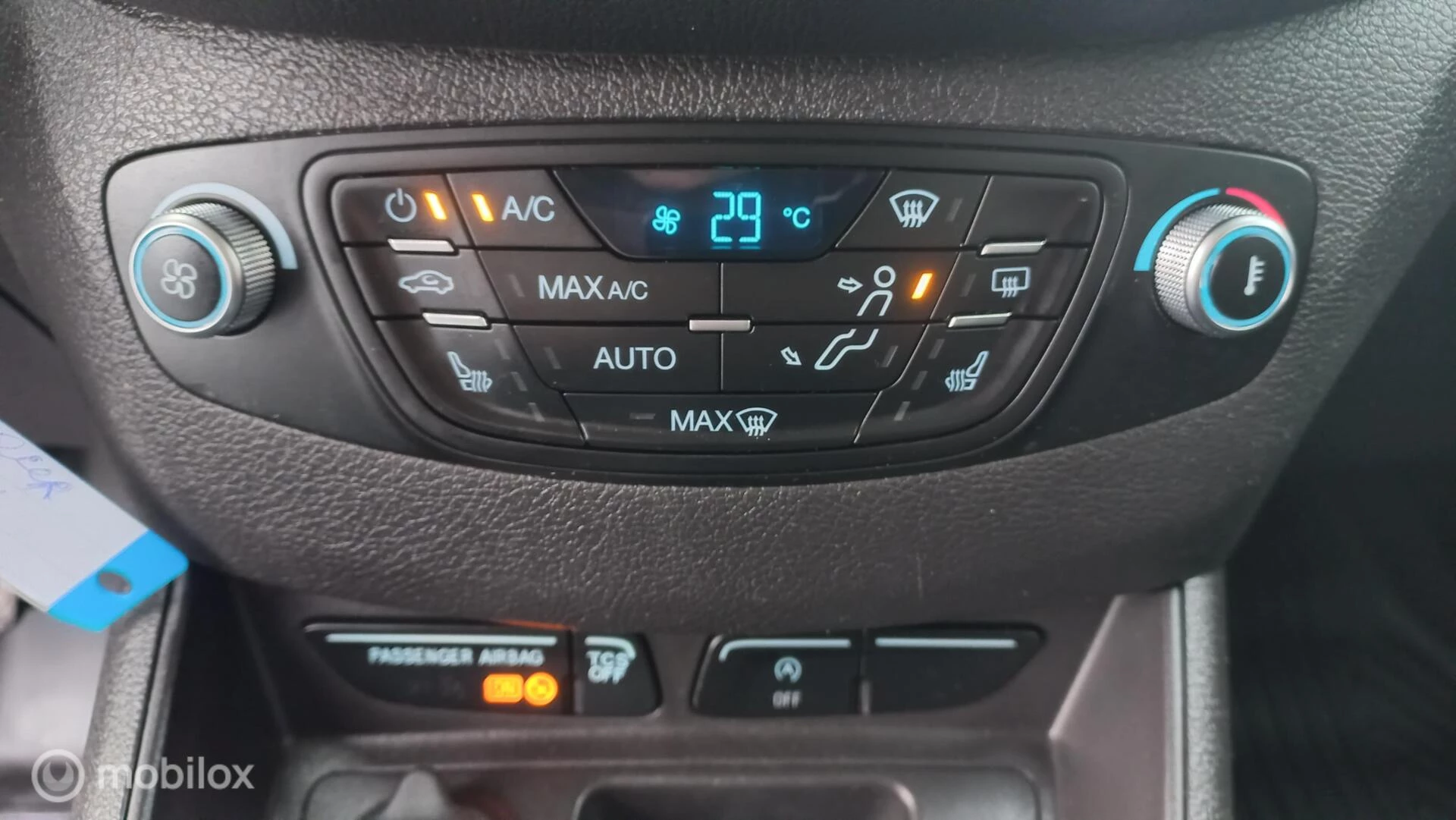 Hoofdafbeelding Ford Transit Courier