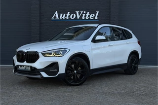 Hoofdafbeelding BMW X1 BMW X1 xDrive25e | Camera | Sportstoel | LED | M-Stuur | DAB | 20x op voorraad