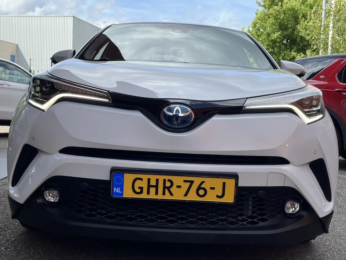 Hoofdafbeelding Toyota C-HR