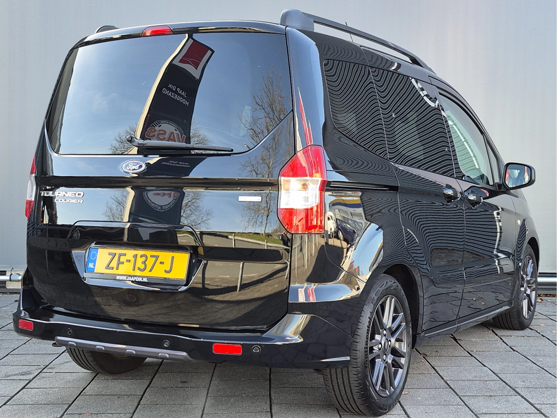 Hoofdafbeelding Ford Tourneo Courier
