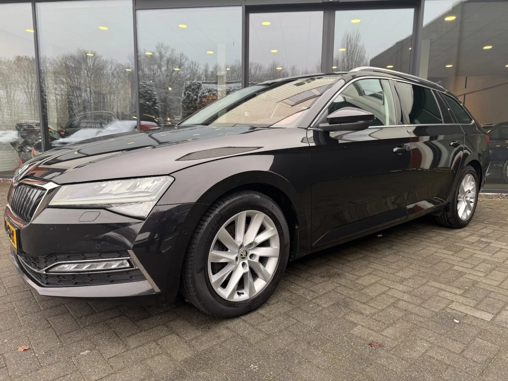 Hoofdafbeelding Škoda Superb