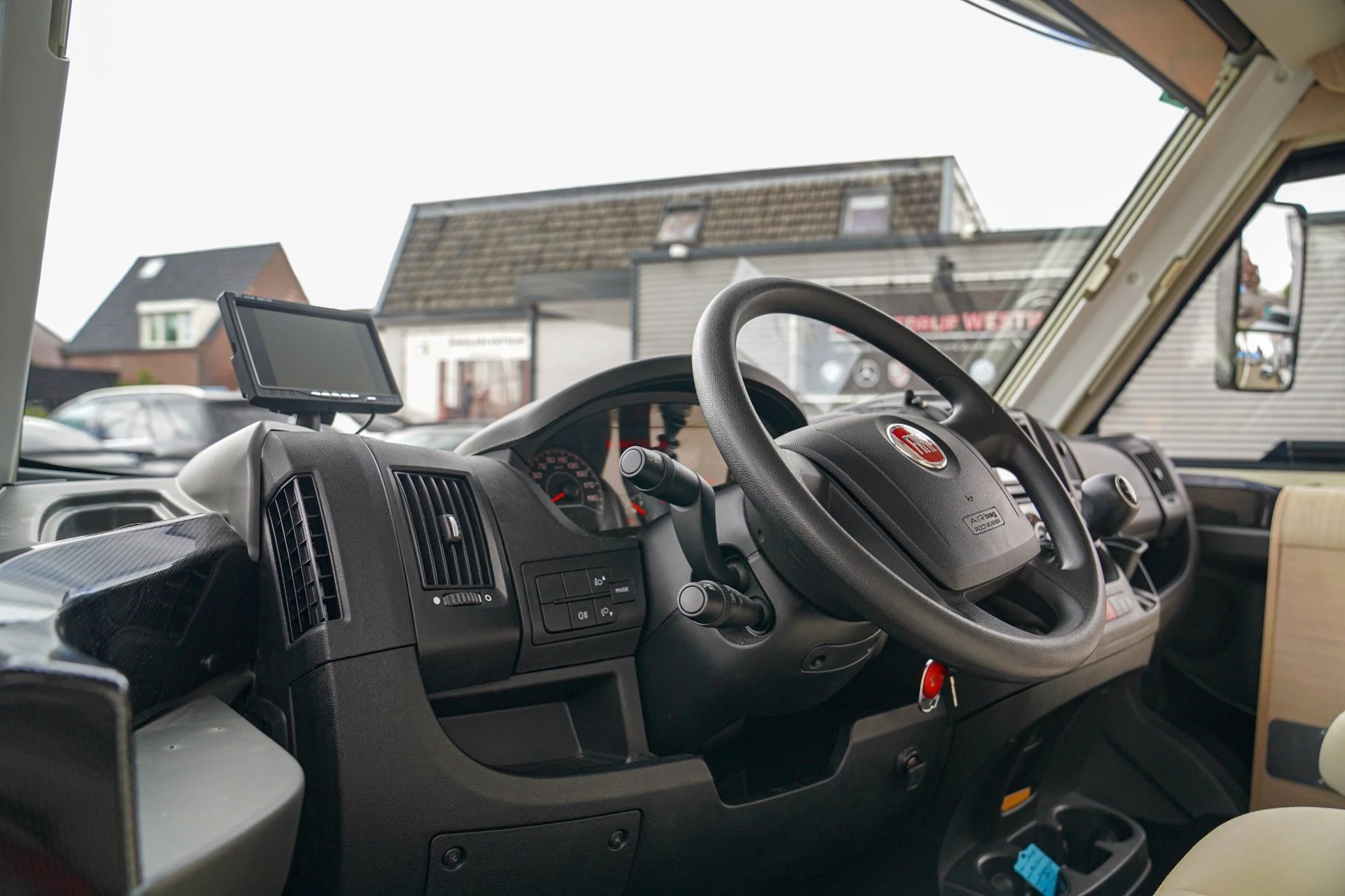 Hoofdafbeelding McLouis SOVEREIGN 876