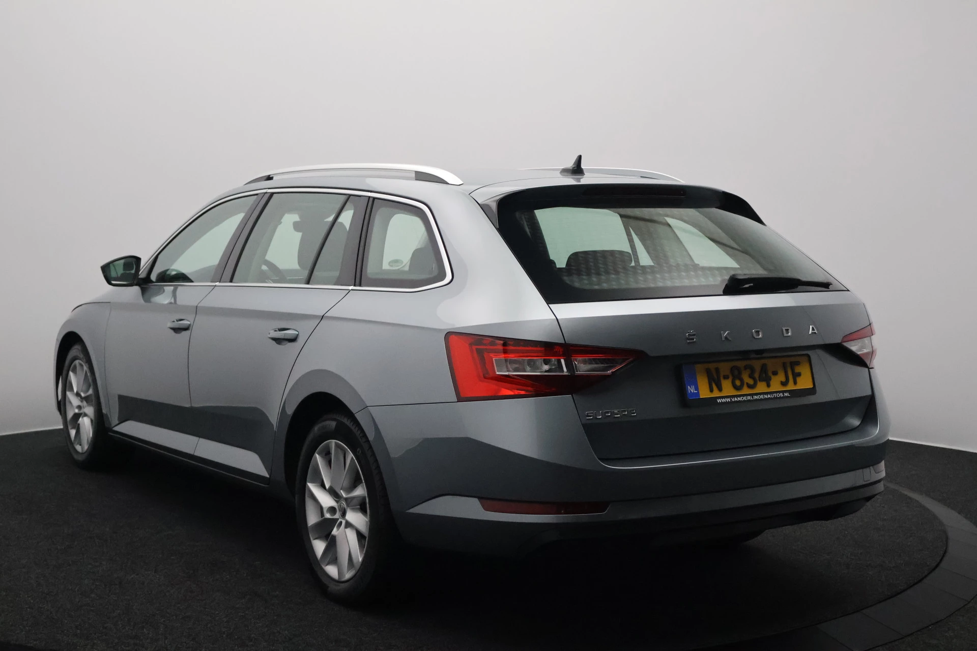 Hoofdafbeelding Škoda Superb
