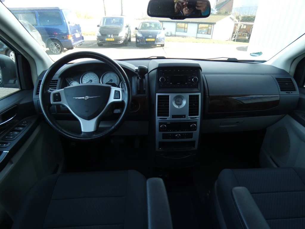 Hoofdafbeelding Chrysler Voyager