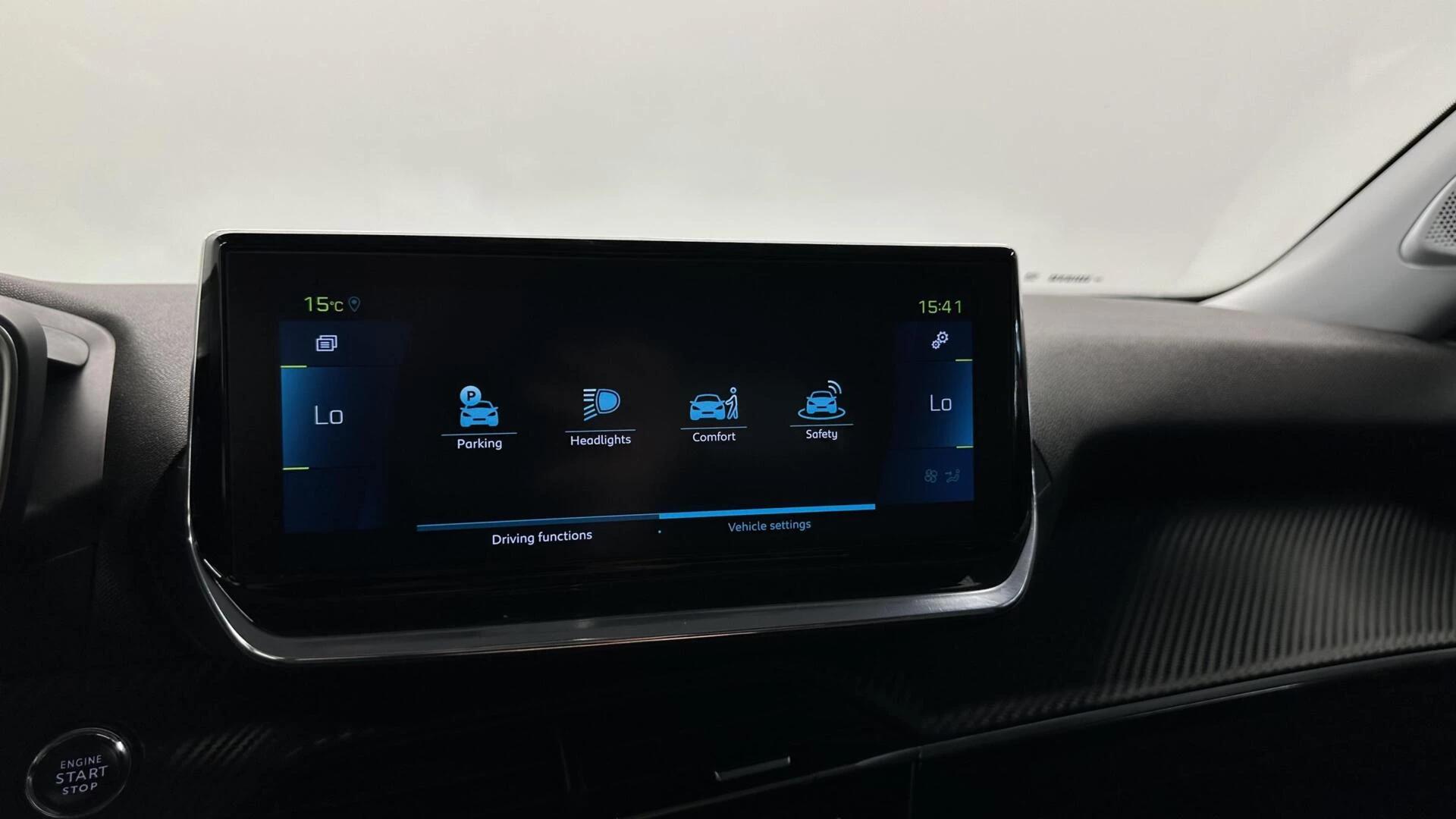 Hoofdafbeelding Peugeot e-2008