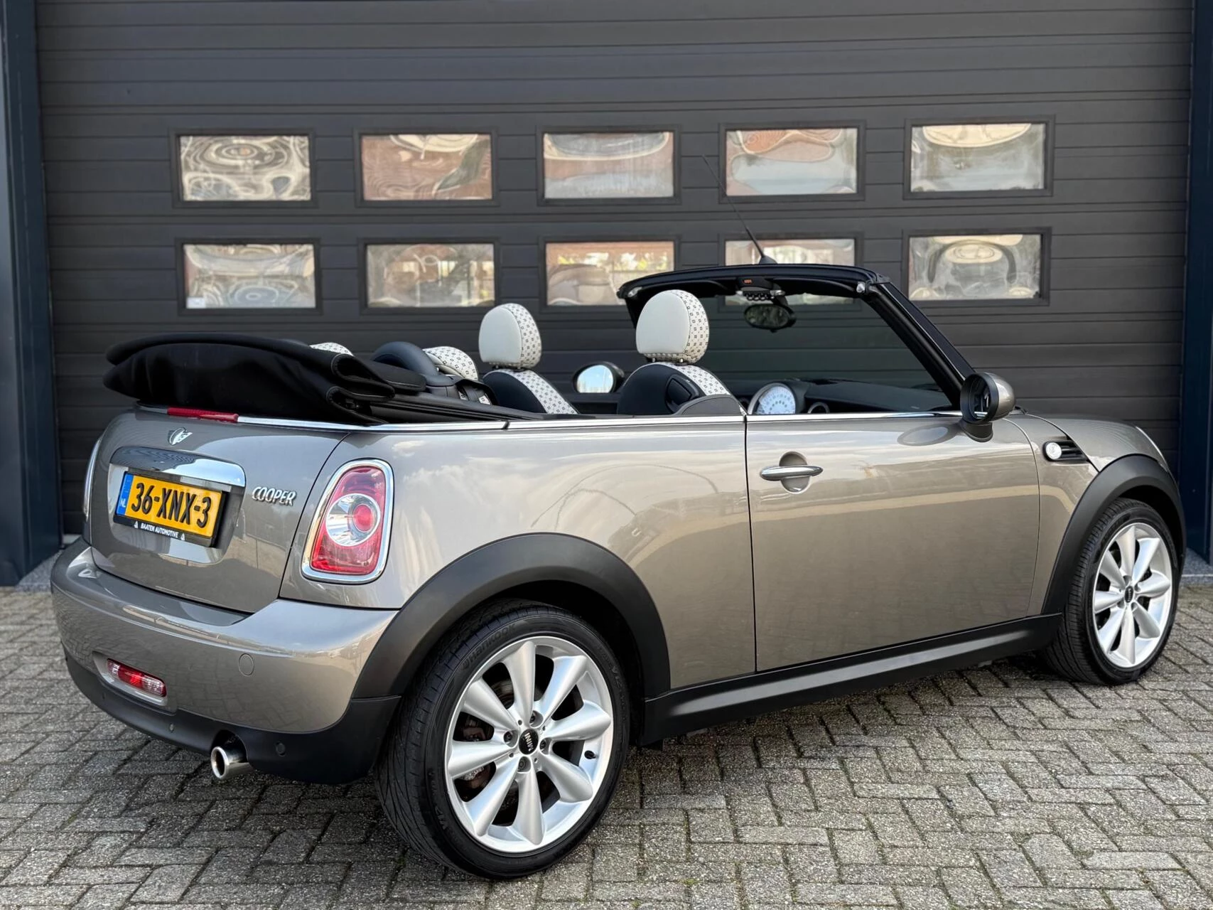 Hoofdafbeelding MINI Cooper Cabrio