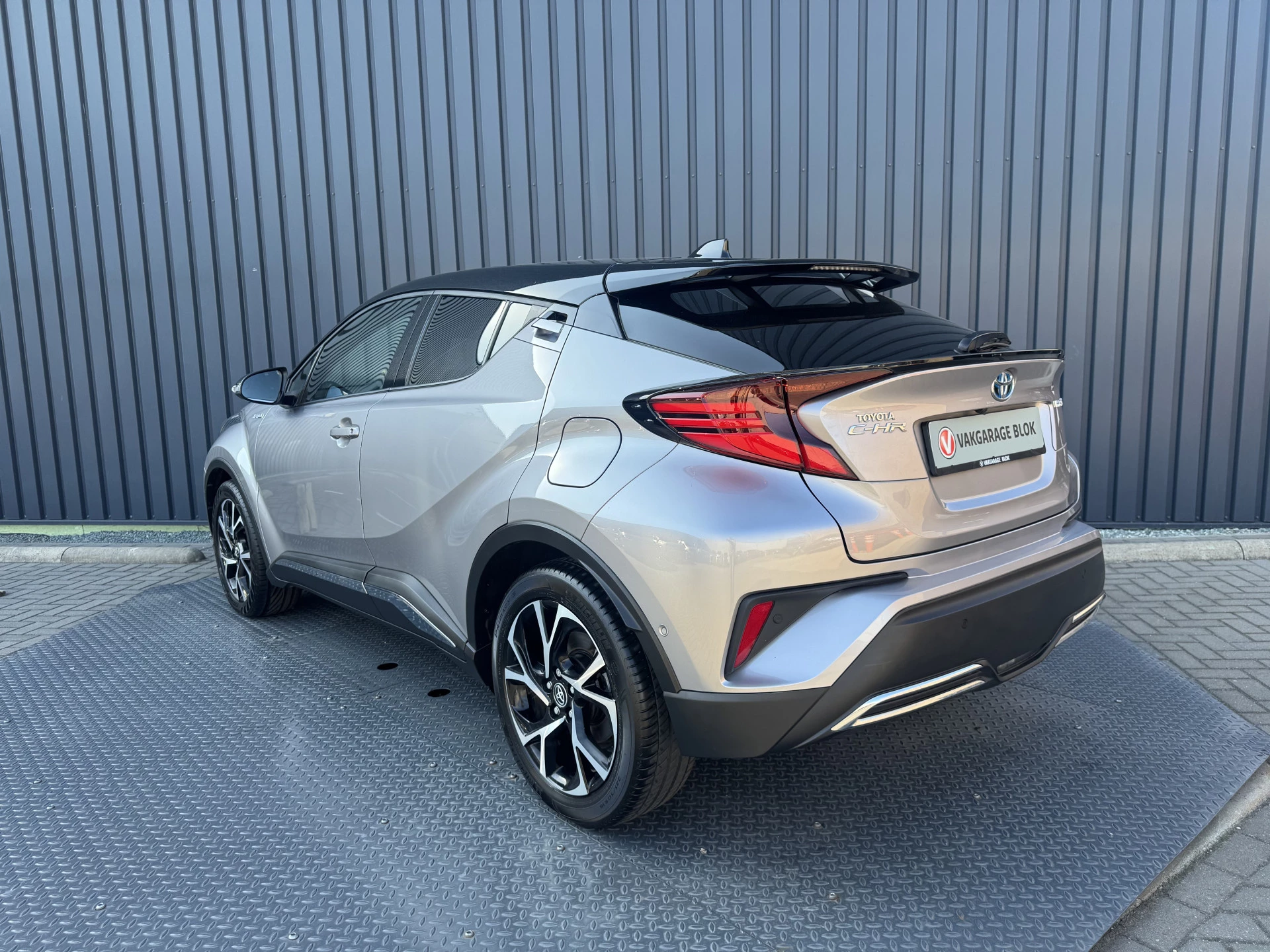 Hoofdafbeelding Toyota C-HR