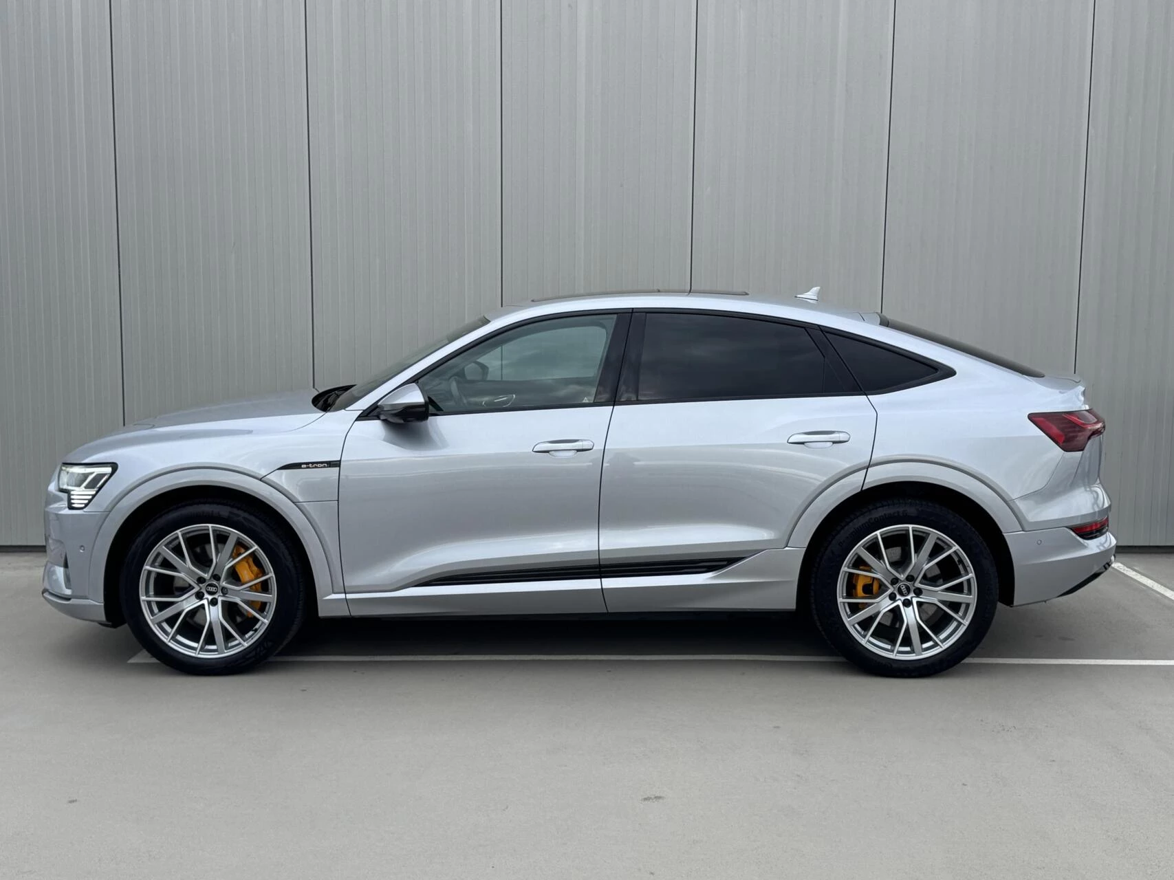 Hoofdafbeelding Audi e-tron