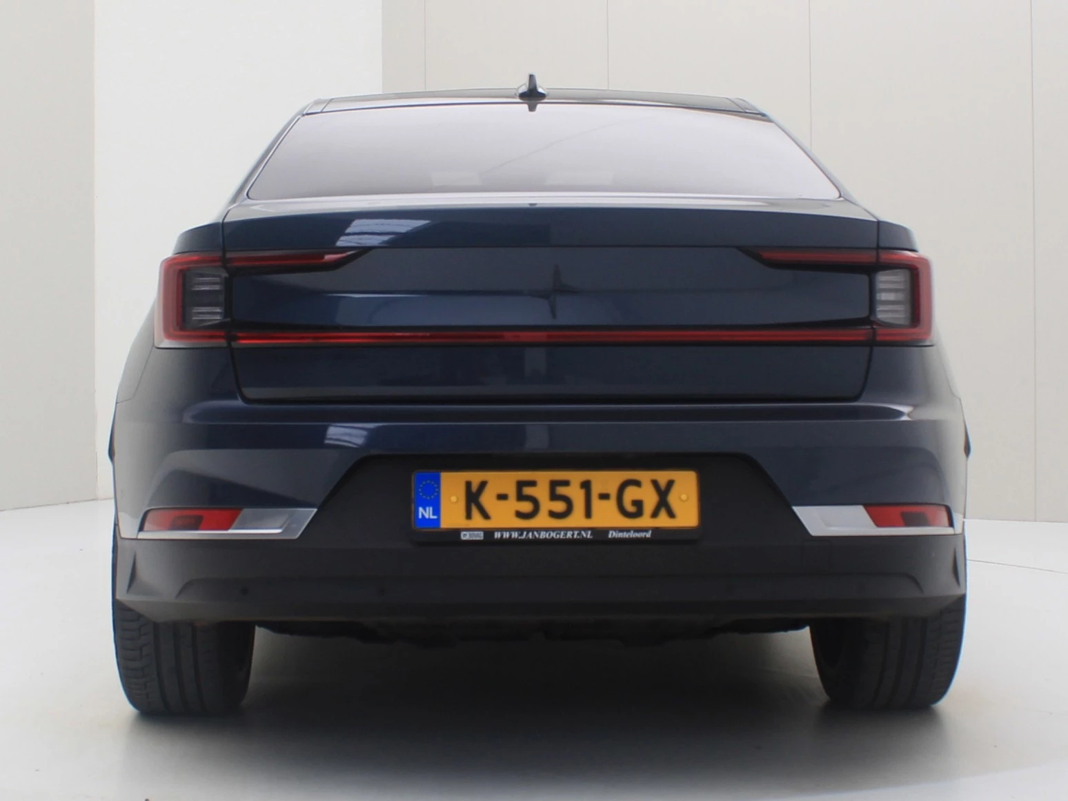 Hoofdafbeelding Polestar 2