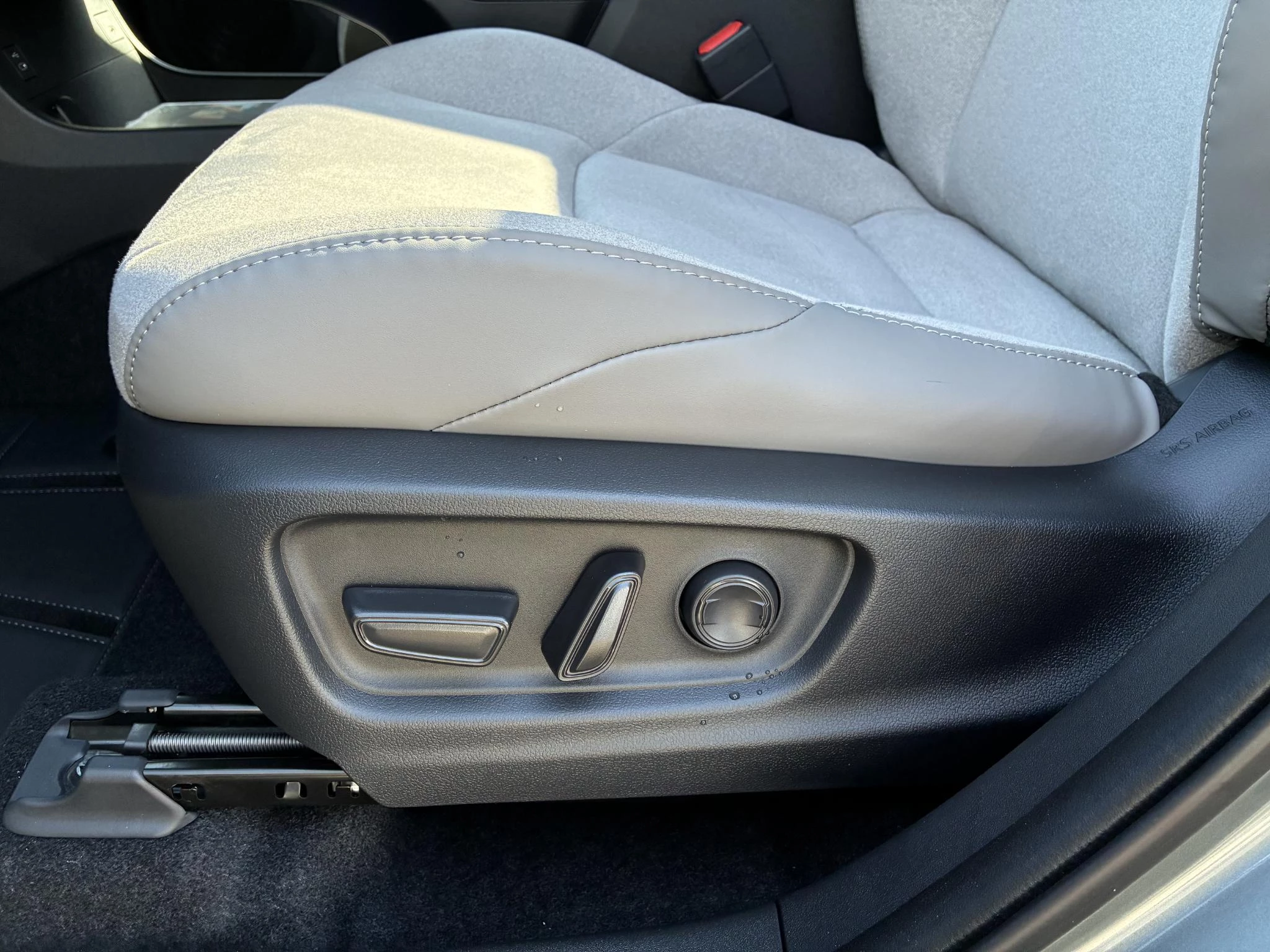 Hoofdafbeelding Toyota C-HR+