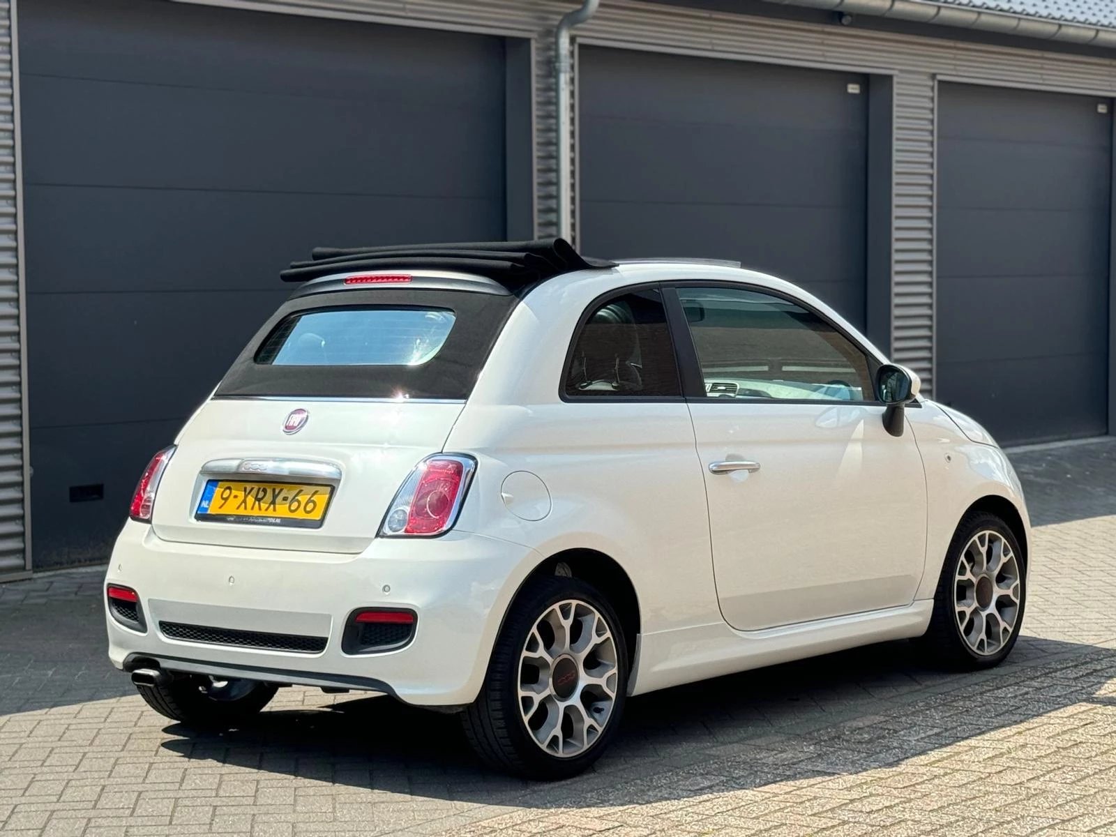 Hoofdafbeelding Fiat 500C