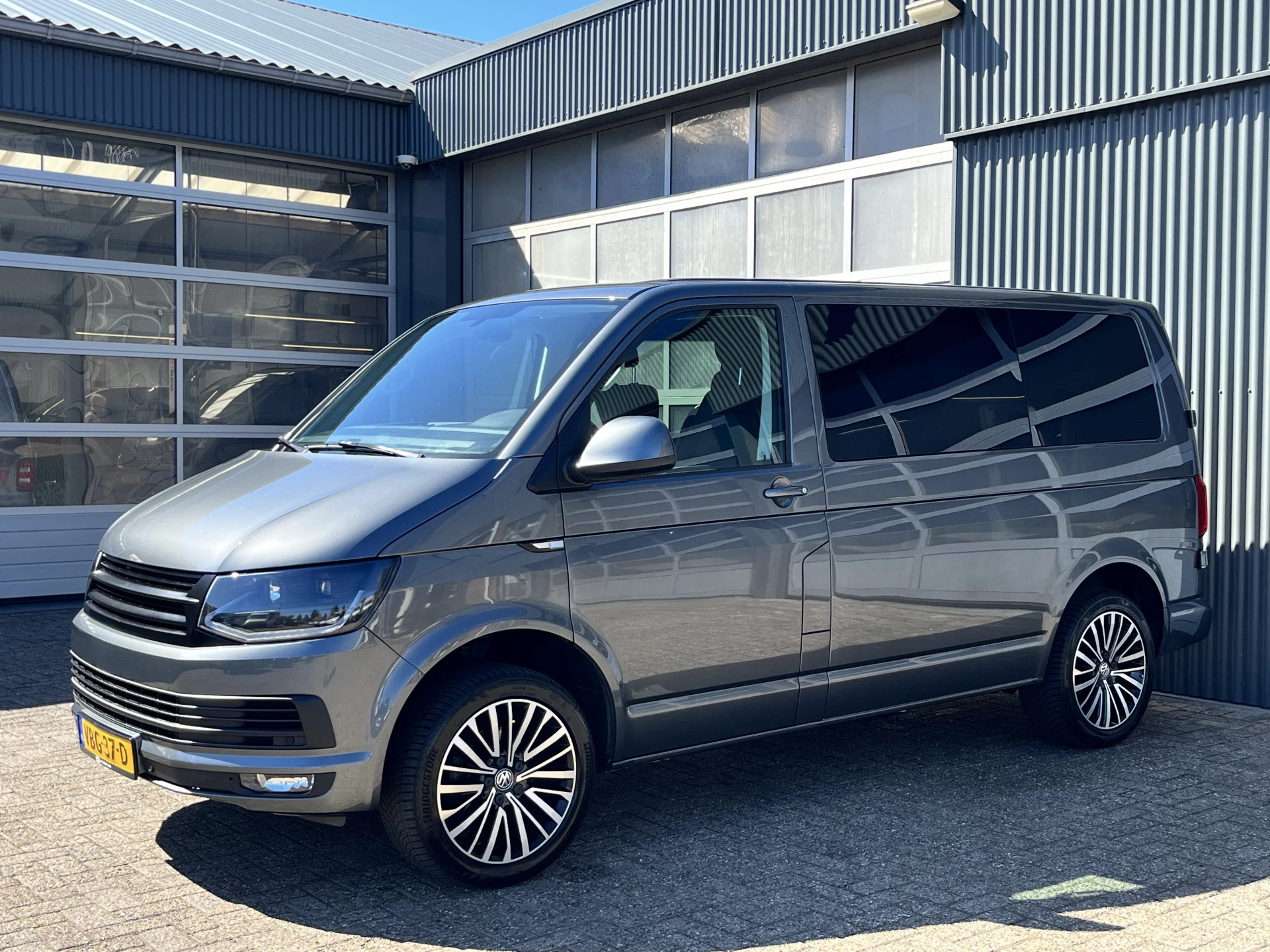 Hoofdafbeelding Volkswagen Transporter