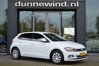 Hoofdafbeelding Volkswagen Polo Volkswagen Polo 1.0 MPI COMFORTLINE *CLIMA*CRUISE*PRIVACYGLASS*CARPLAY