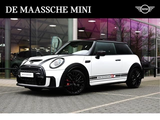 MINI Cooper S Hatchback JCW Rockingham GT Automaat / Panoramadak / JCW Big Brake Kit / Adaptief onderstel / Achteruitrijcamera / Sportstoelen / Stoelverwarming / Verwarmd stuurwiel / LED / Head-Up / Park Assistant