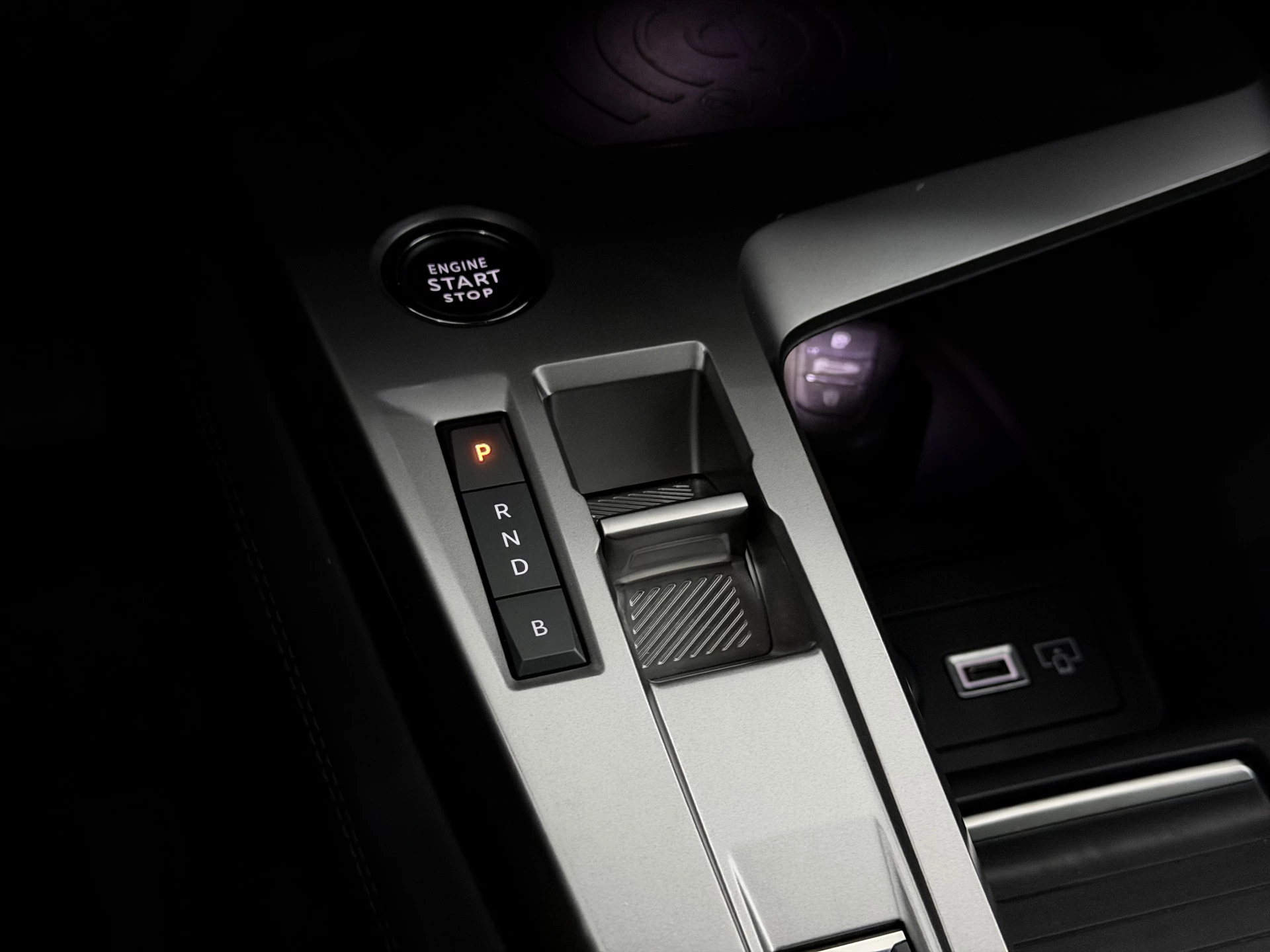 Hoofdafbeelding Peugeot 408