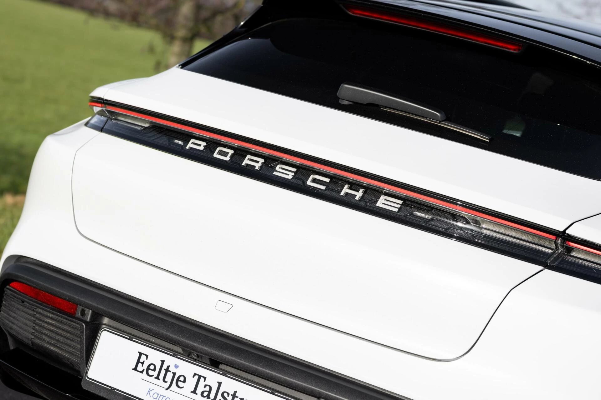 Hoofdafbeelding Porsche Taycan