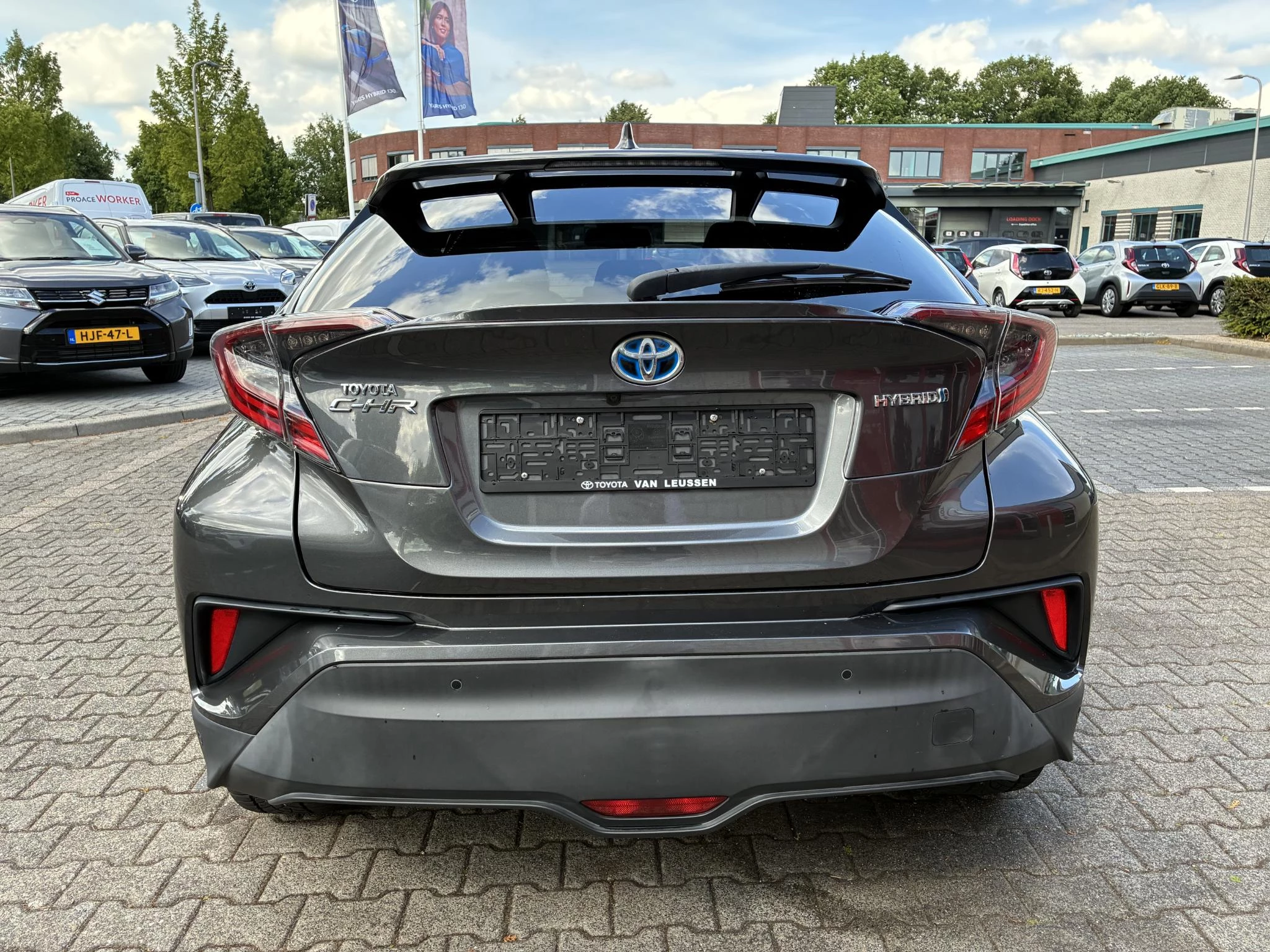 Hoofdafbeelding Toyota C-HR