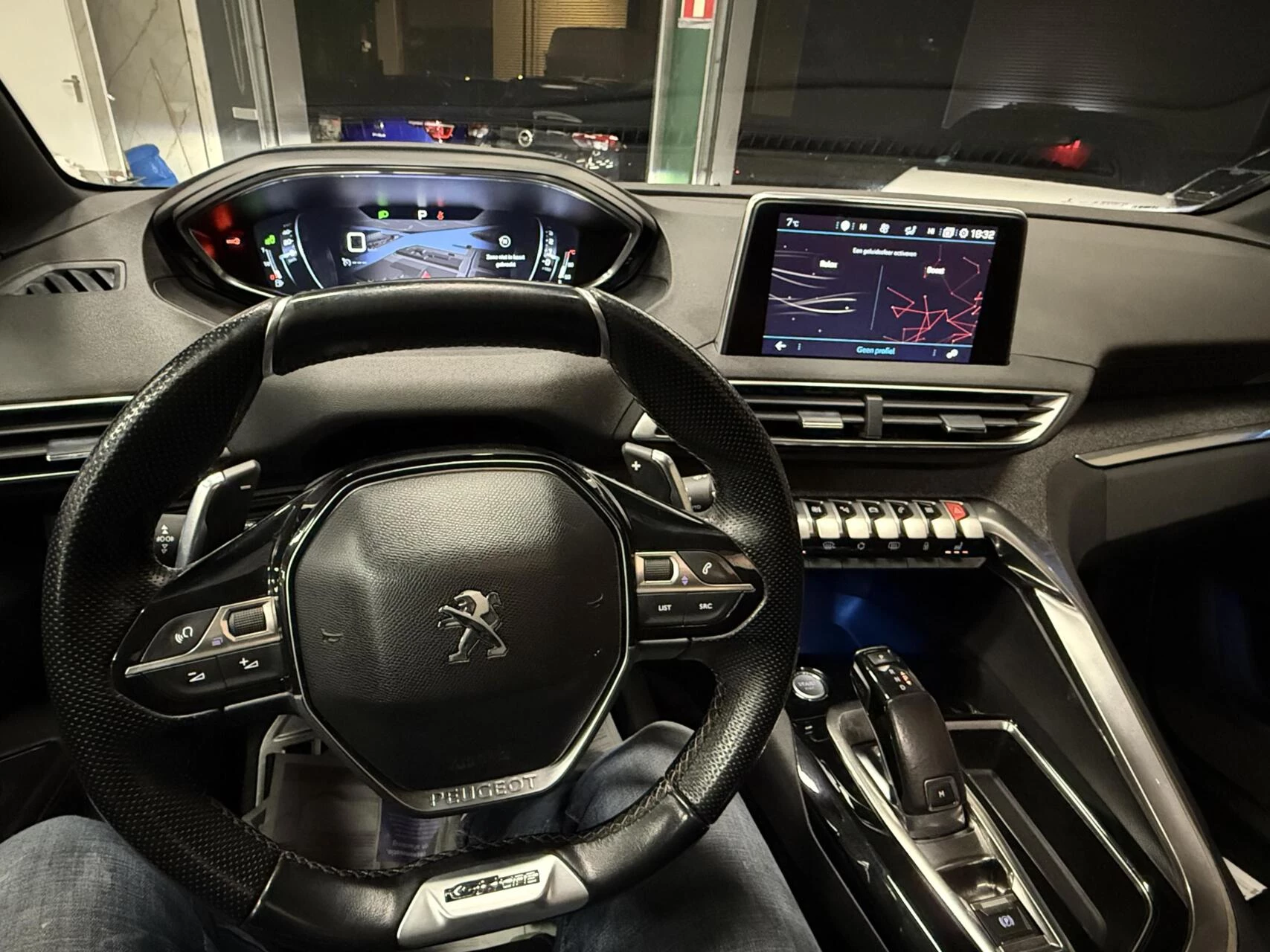 Hoofdafbeelding Peugeot 5008