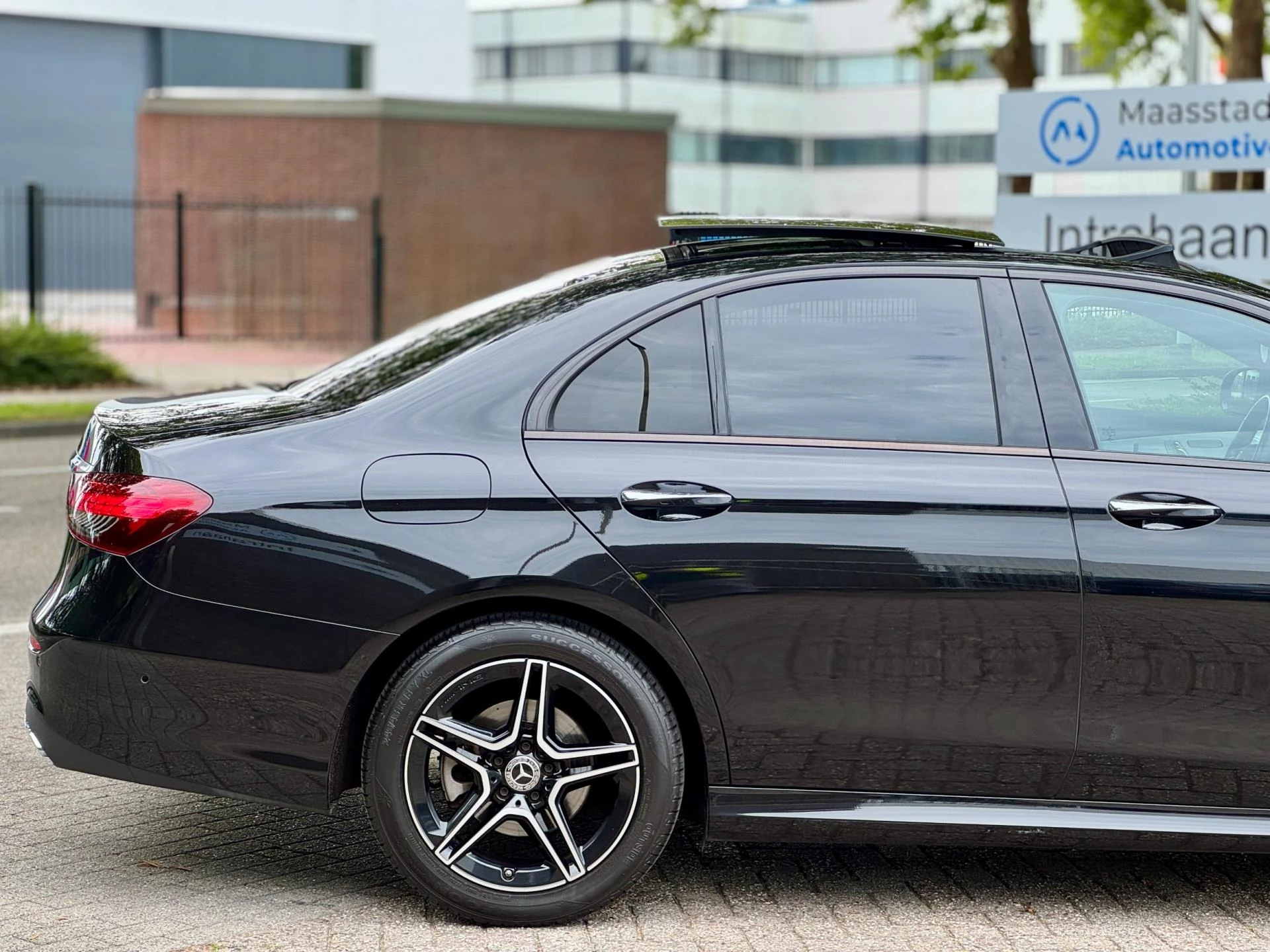 Hoofdafbeelding Mercedes-Benz E-Klasse