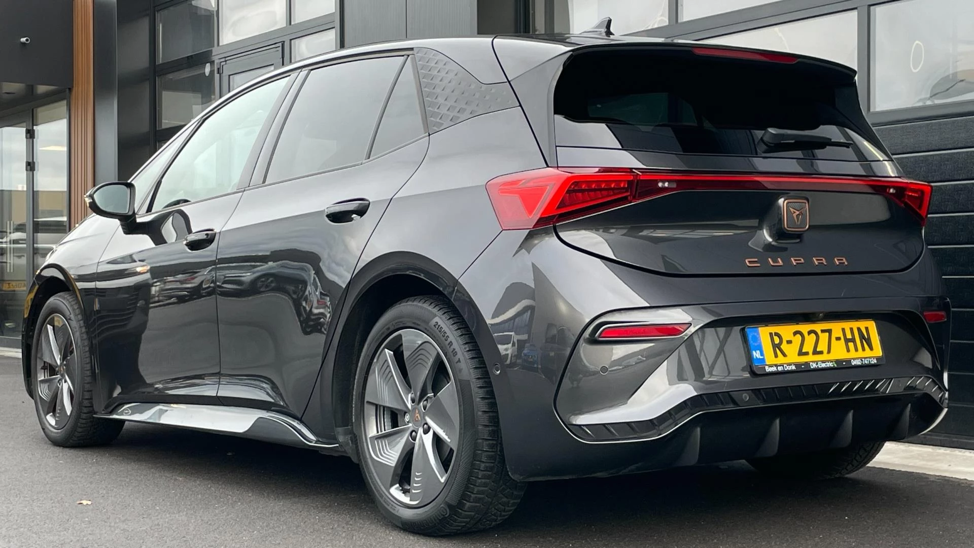 Hoofdafbeelding CUPRA Born